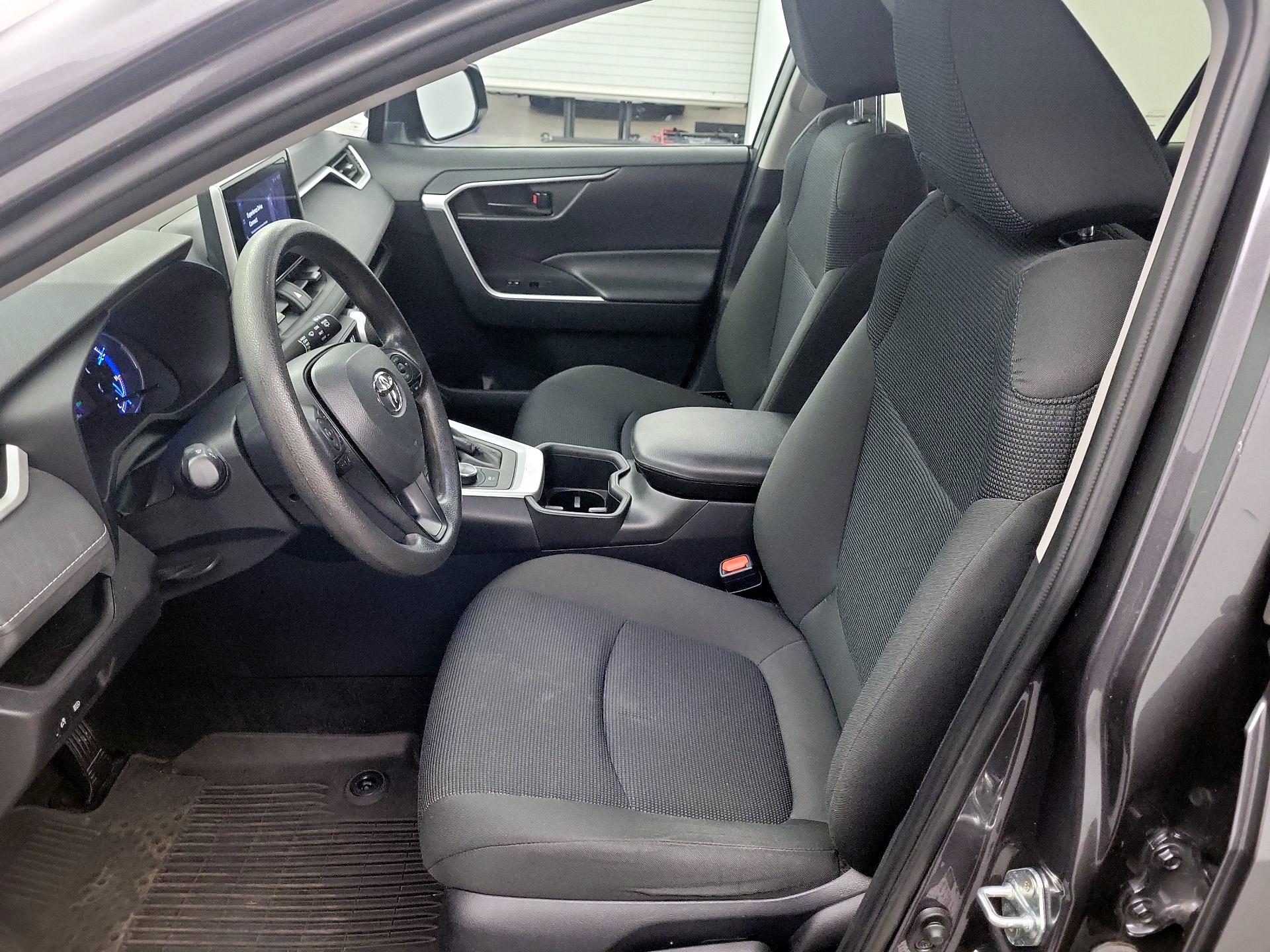 Thumbnail: 2024 Toyota RAV4 - 9