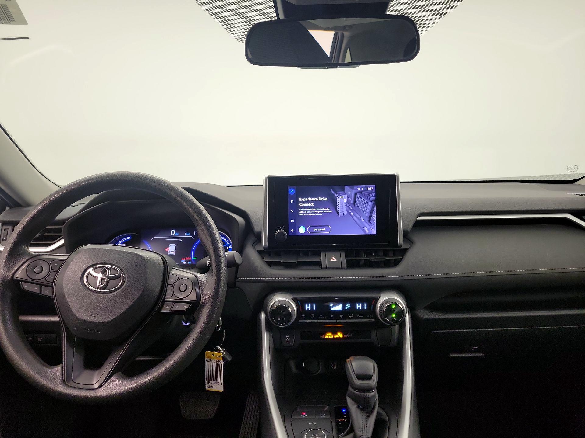 Thumbnail: 2024 Toyota RAV4 - 8