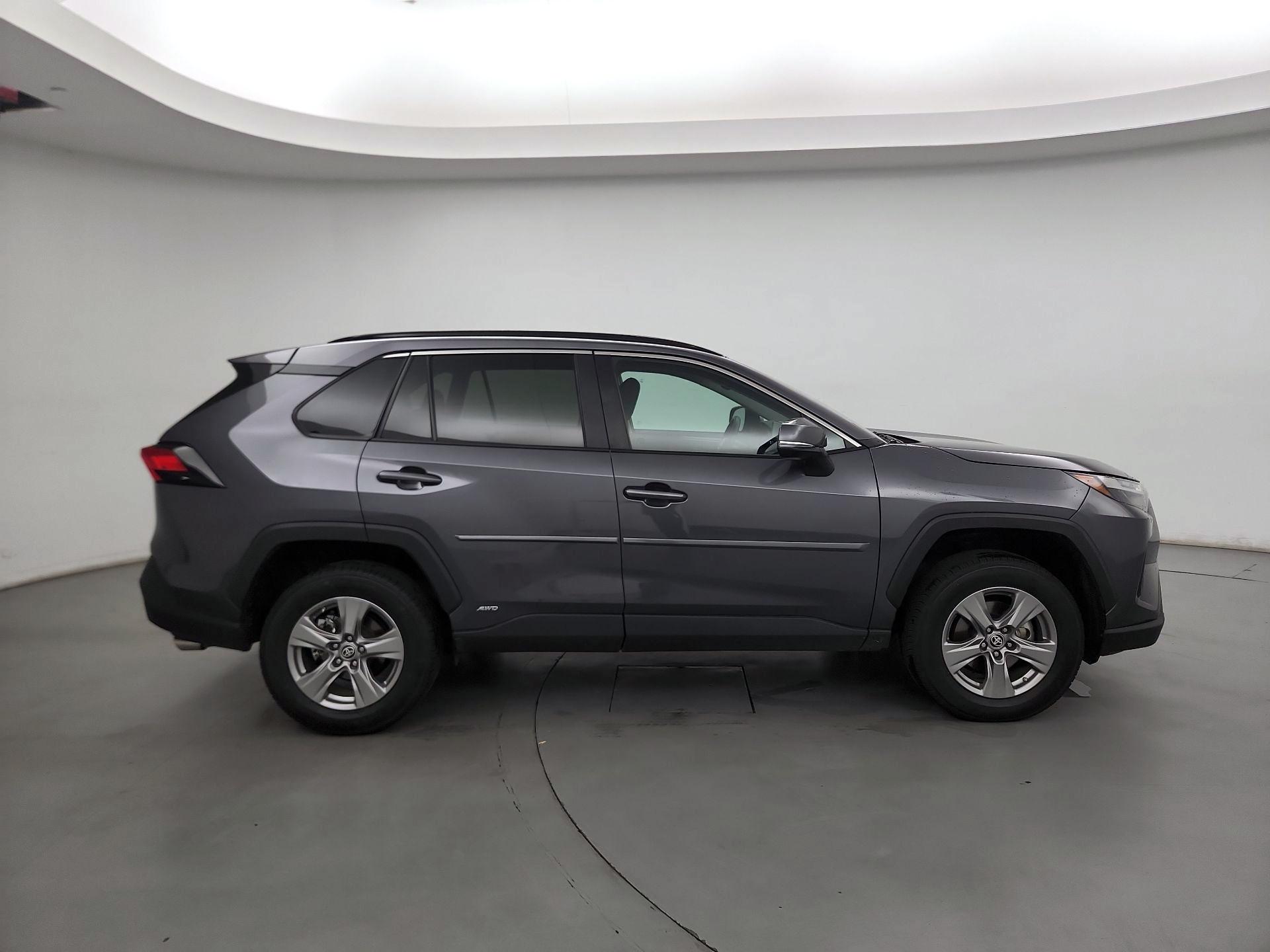 Thumbnail: 2024 Toyota RAV4 - 4