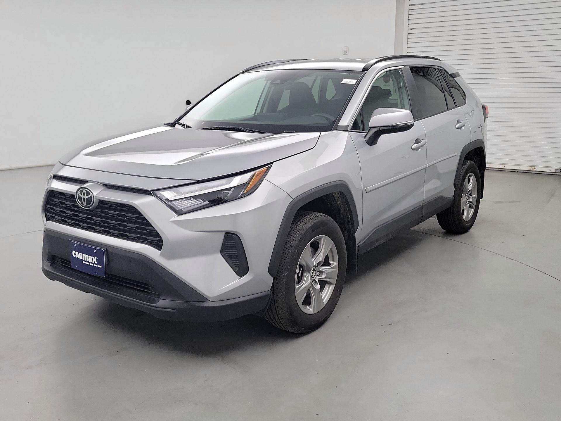 Thumbnail: 2025 Toyota RAV4 - 3