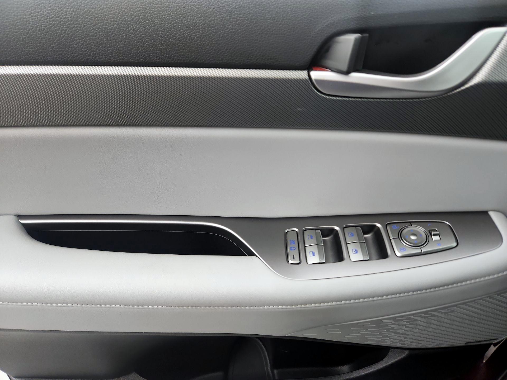 Thumbnail: 2023 Hyundai Palisade - 10