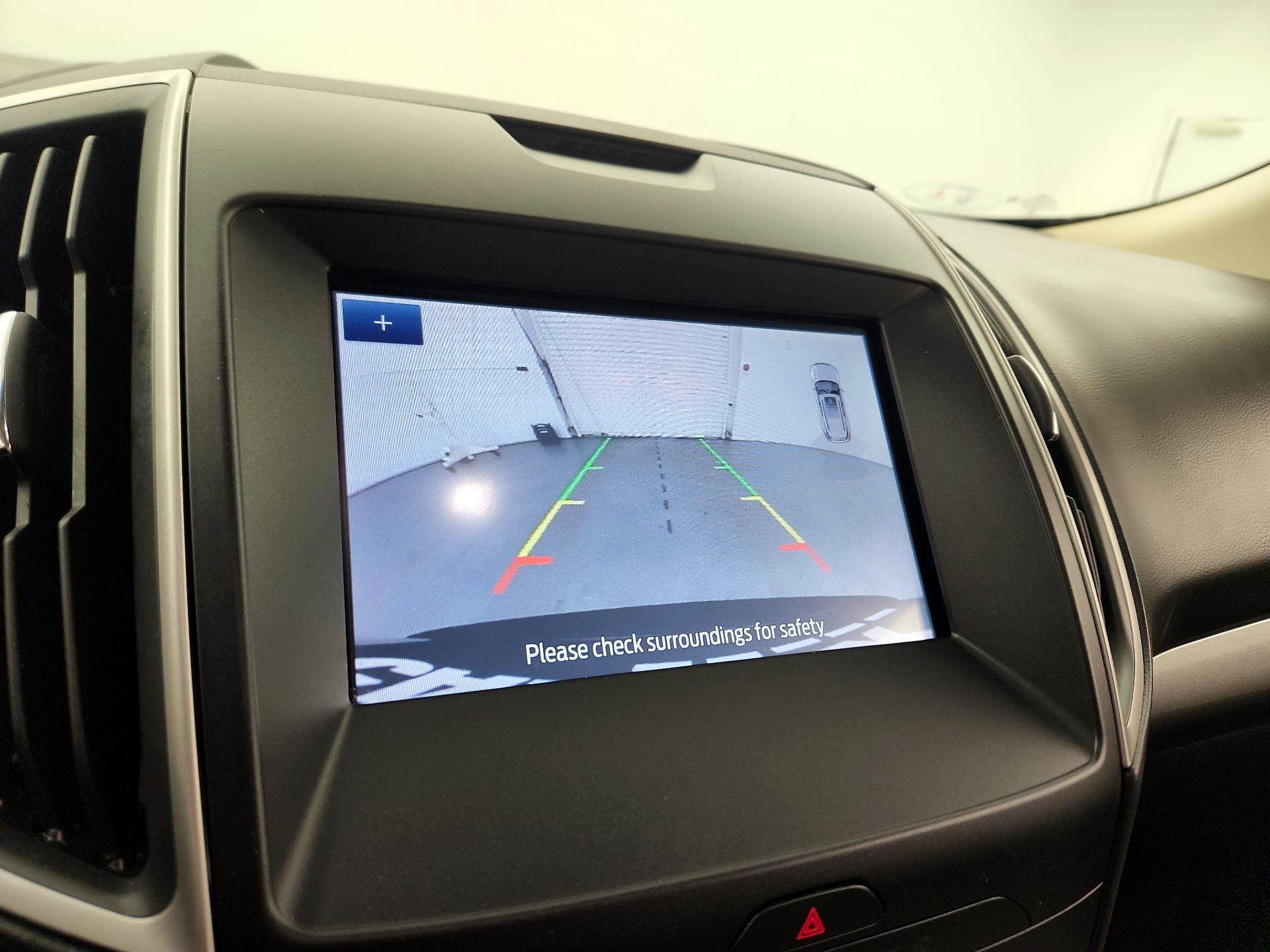 Thumbnail: 2020 Ford Edge - 12