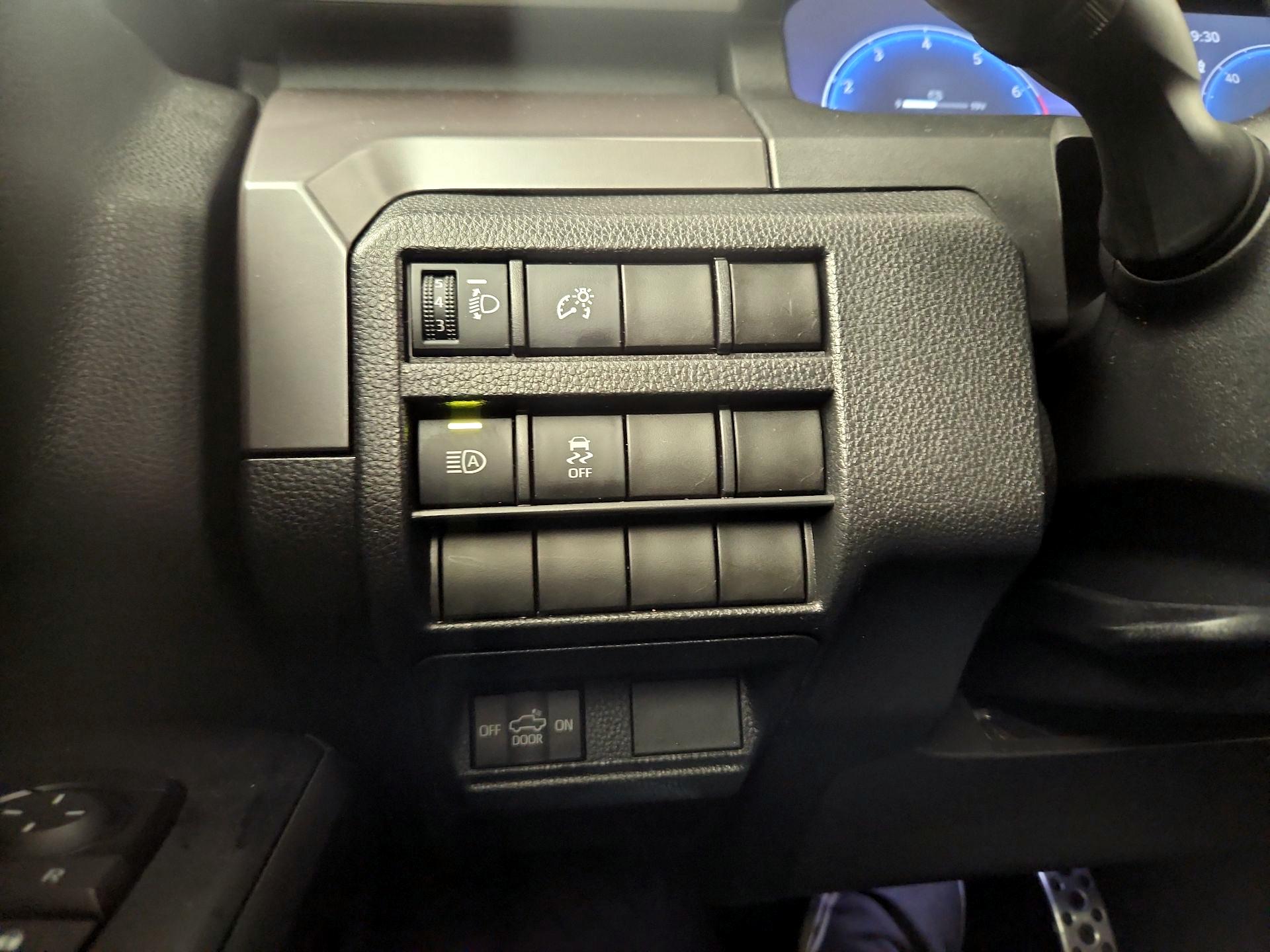 Thumbnail: 2025 Toyota Tacoma - 11