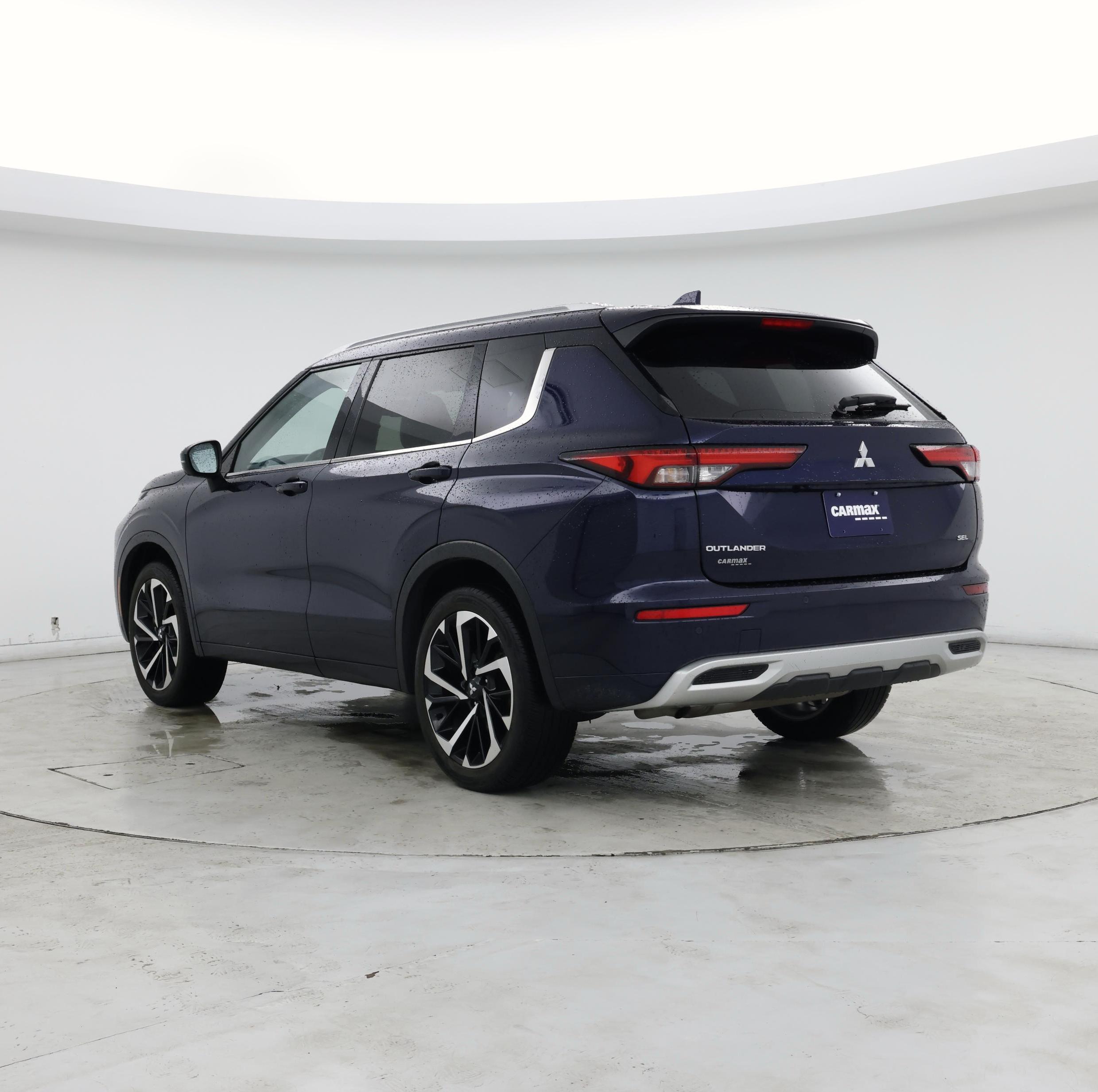 Thumbnail: 2024 Mitsubishi Outlander - 2