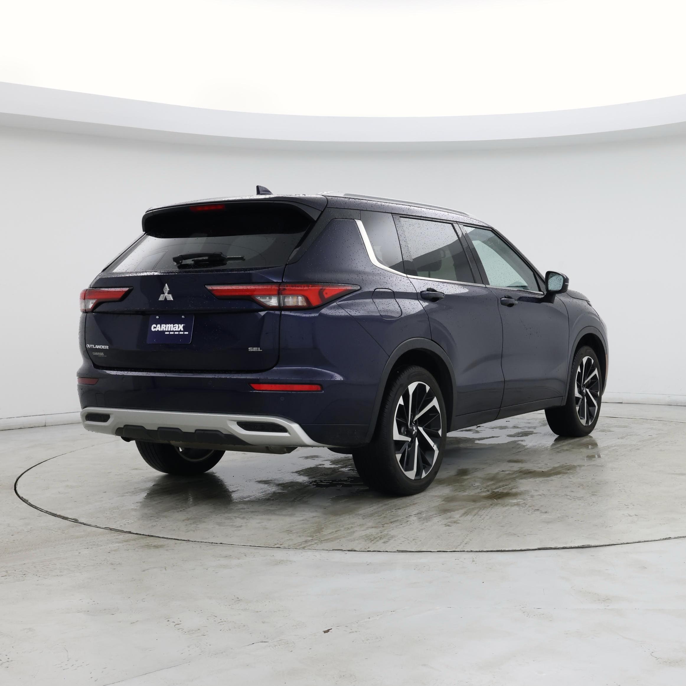 Thumbnail: 2024 Mitsubishi Outlander - 8