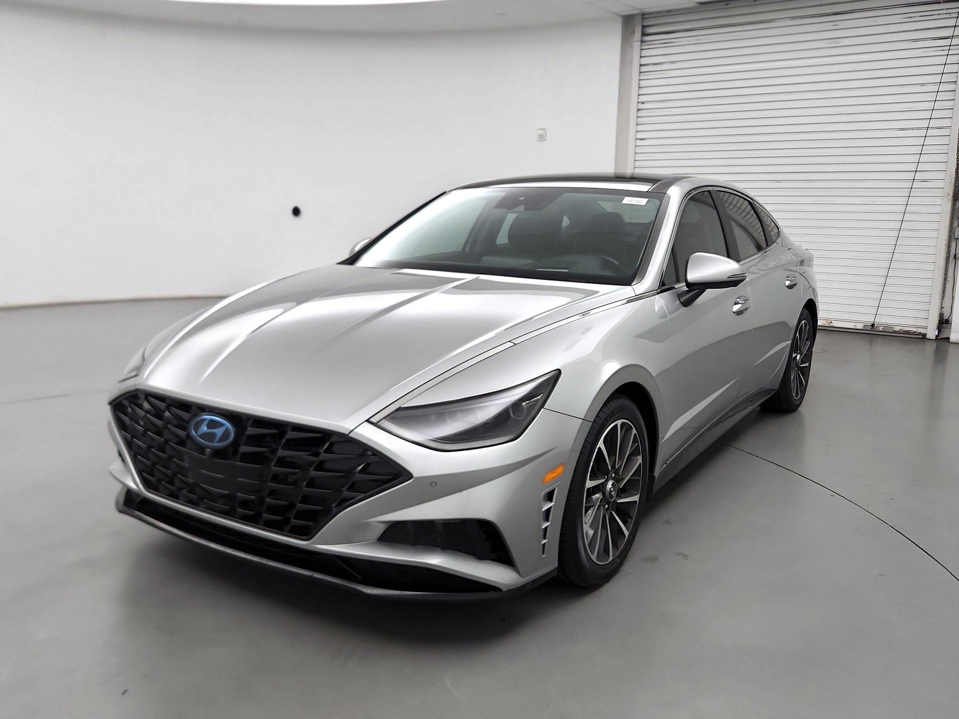 Thumbnail: 2020 Hyundai Sonata - 3