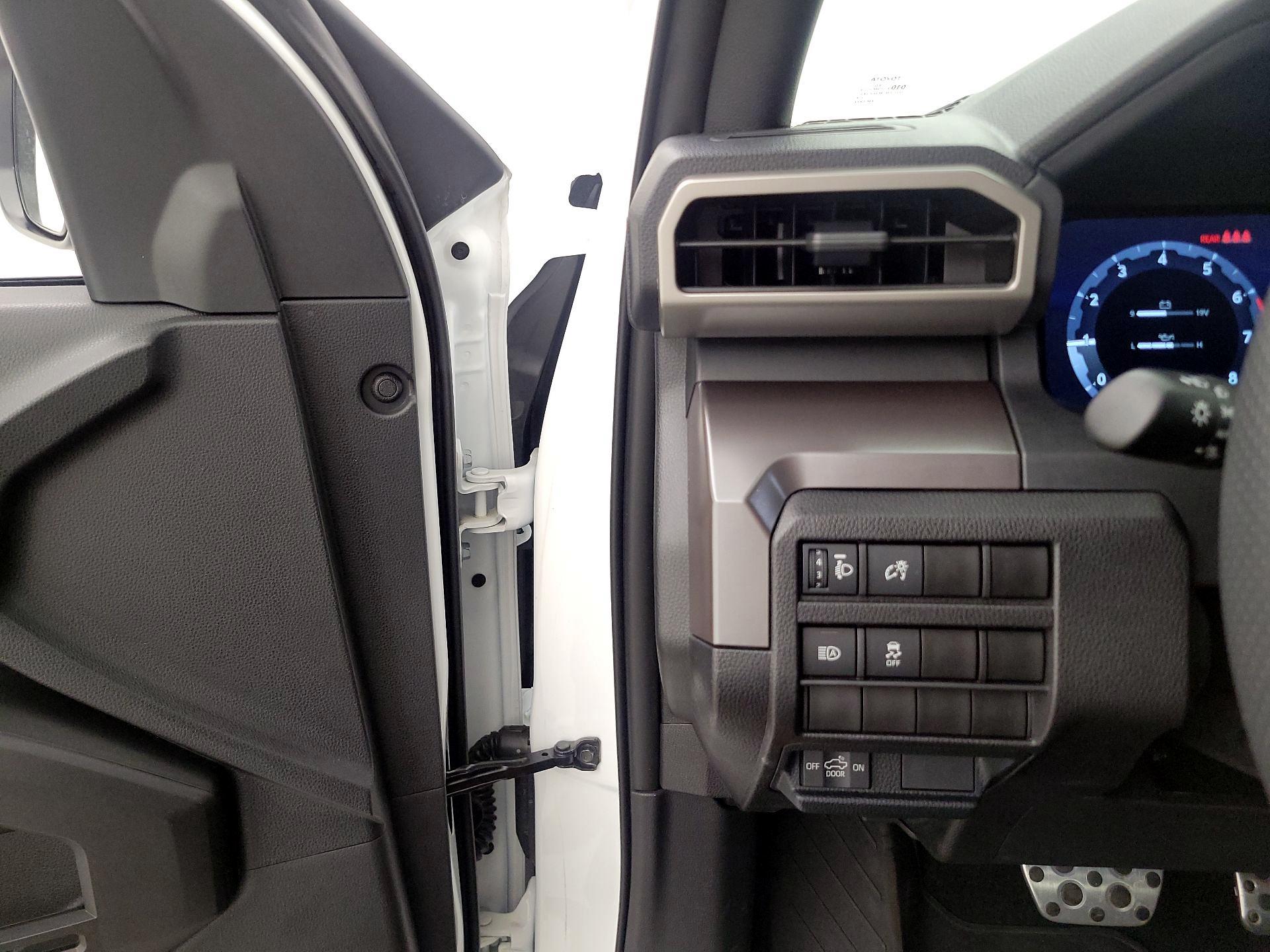 Thumbnail: 2025 Toyota Tacoma - 13