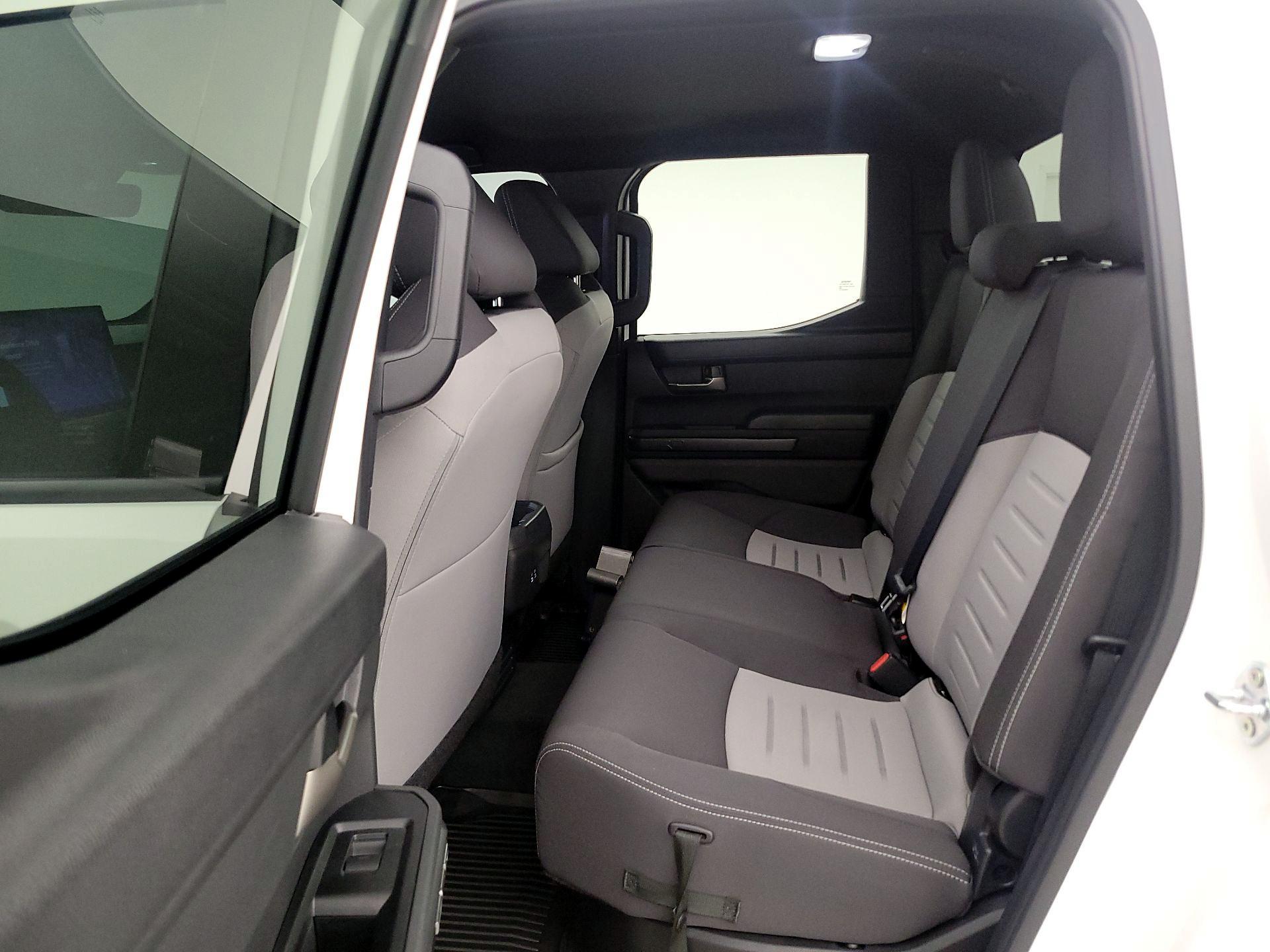 Thumbnail: 2025 Toyota Tacoma - 19