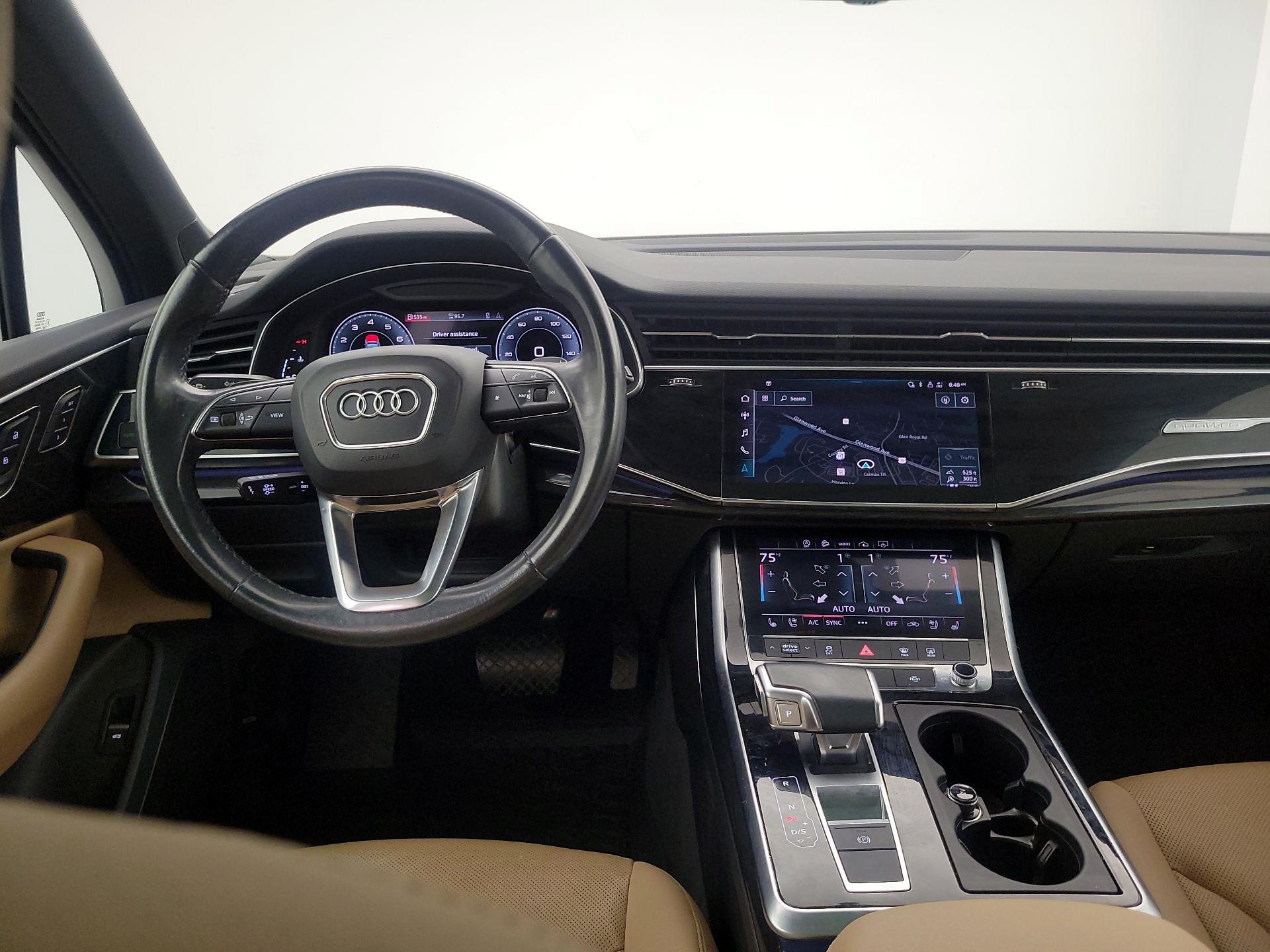 Thumbnail: 2021 Audi Q7 - 10