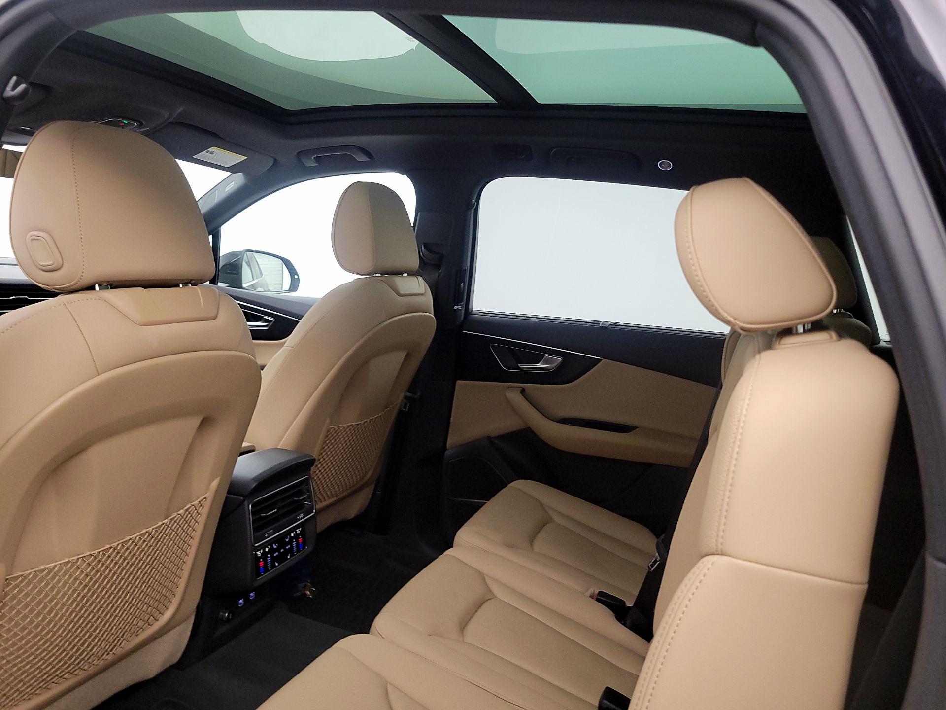 Thumbnail: 2021 Audi Q7 - 20