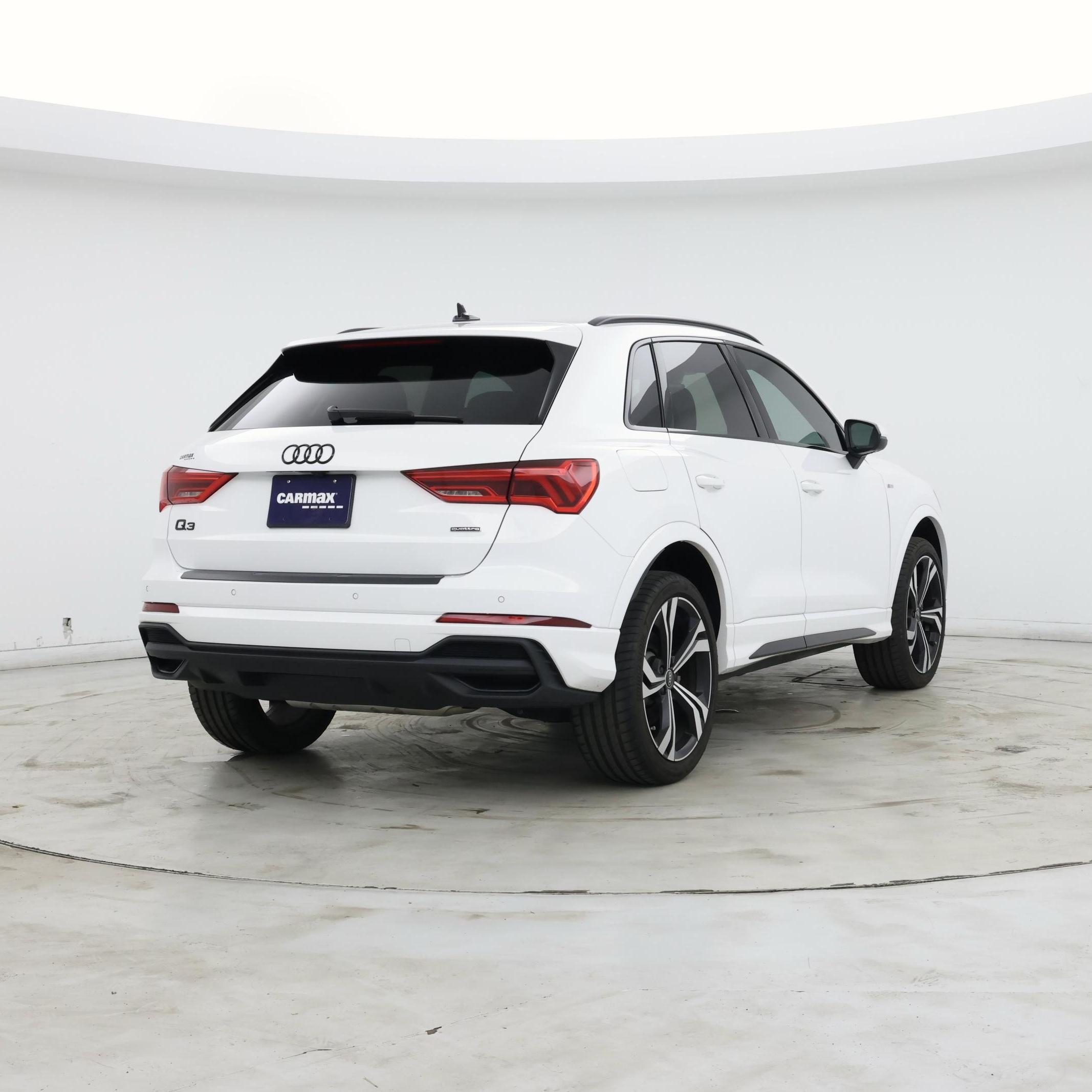 Thumbnail: 2024 Audi Q3 - 8