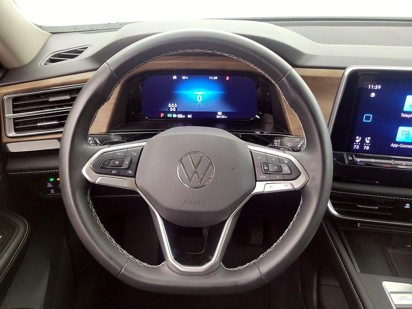 2024 Volkswagen Atlas SE - Photo 11