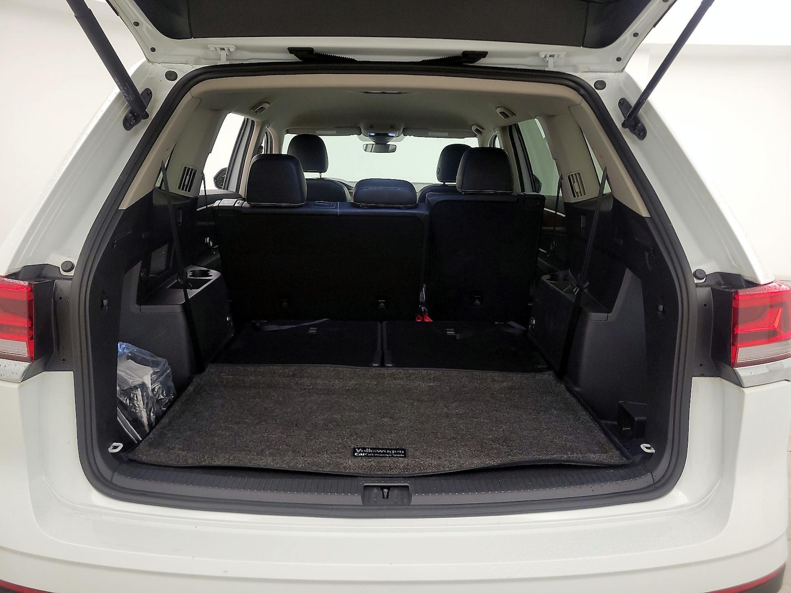 2024 Volkswagen Atlas SE - Photo 23