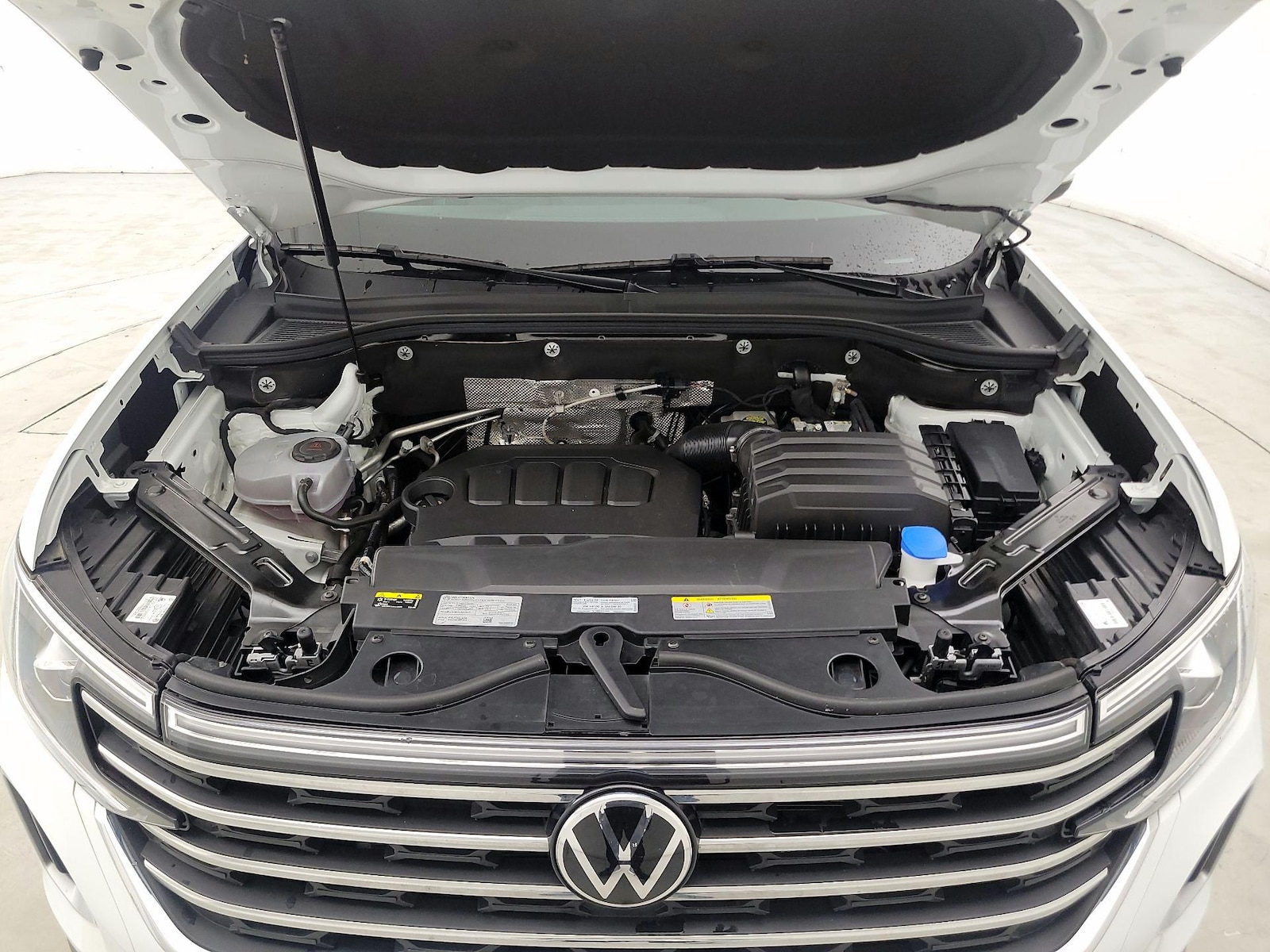 2024 Volkswagen Atlas SE - Photo 24