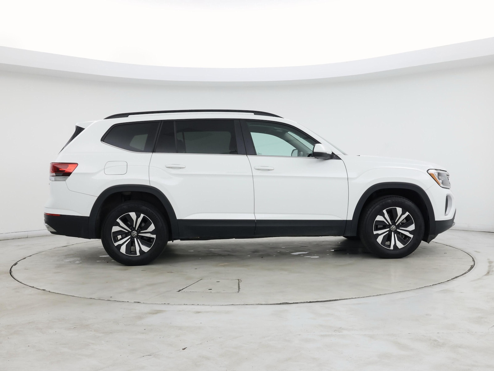 2024 Volkswagen Atlas SE - Photo 8