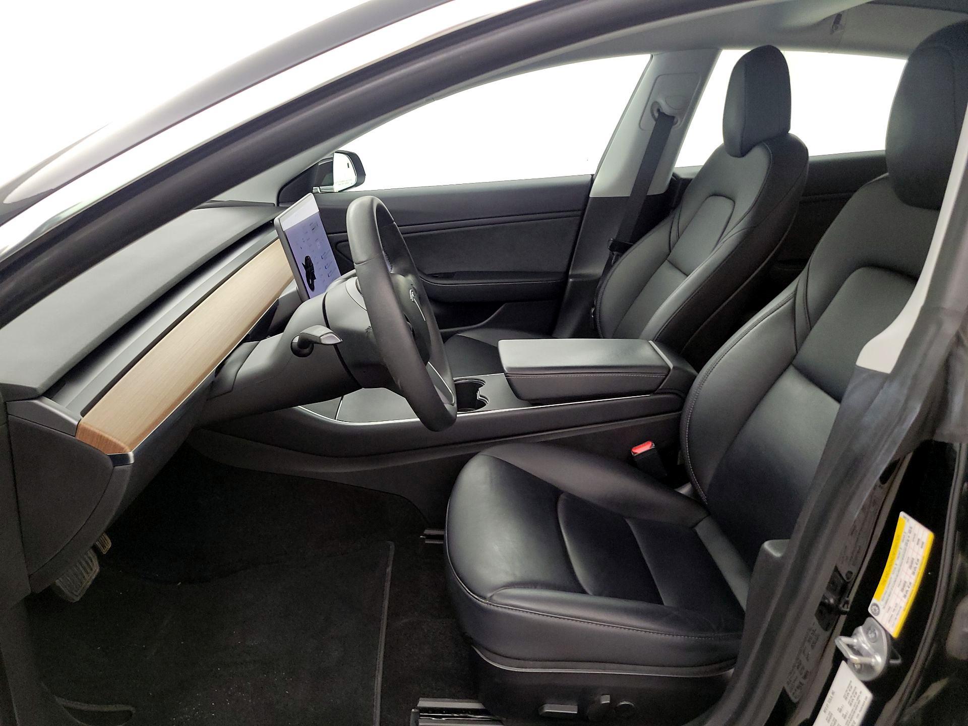 Thumbnail: 2020 Tesla Model 3 - 11