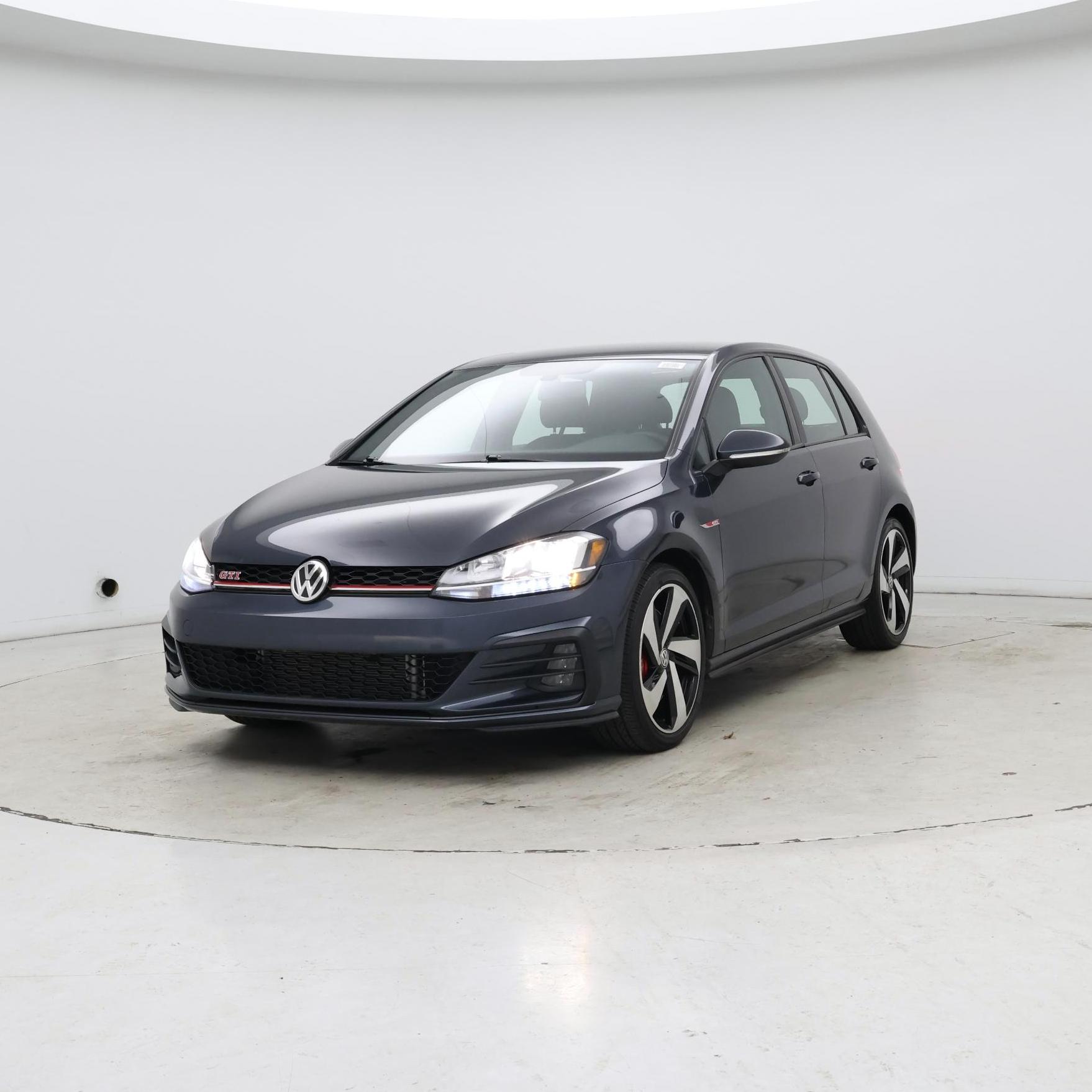 Thumbnail: 2020 Volkswagen Golf - 4