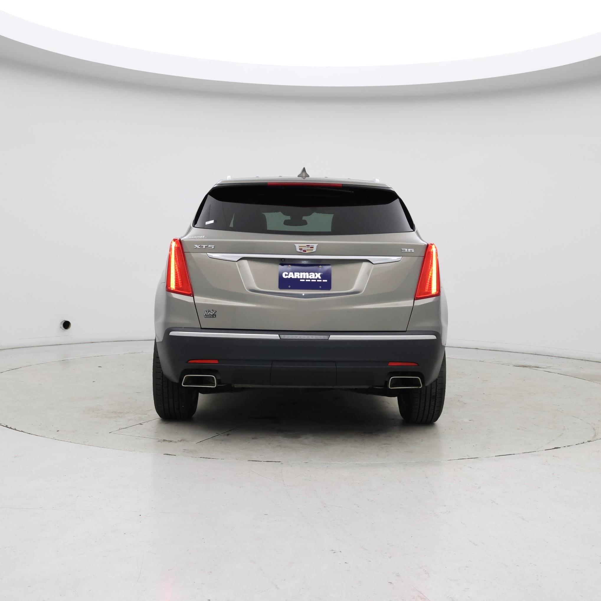 Thumbnail: 2018 Cadillac XT5 - 6