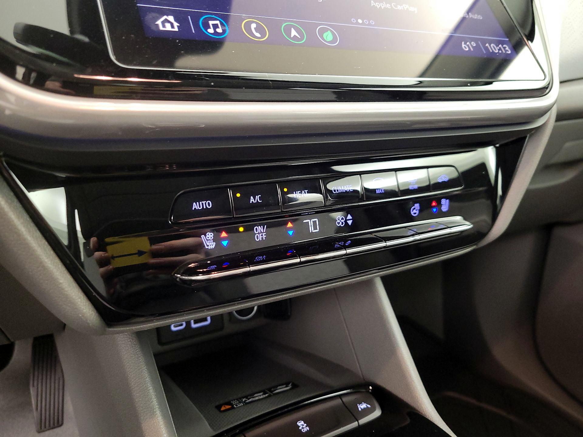 Thumbnail: 2022 Chevrolet Bolt EUV - 17