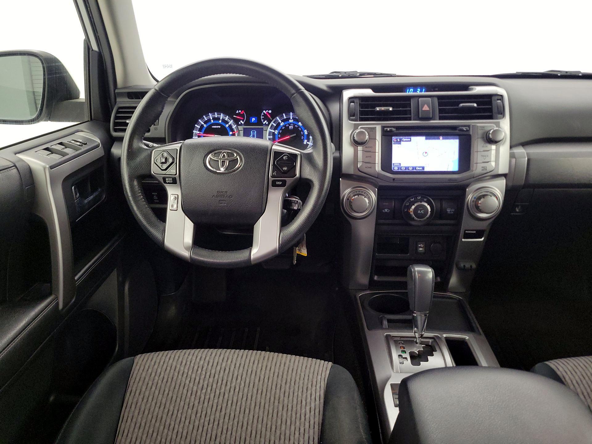 Thumbnail: 2014 Toyota 4Runner - 10