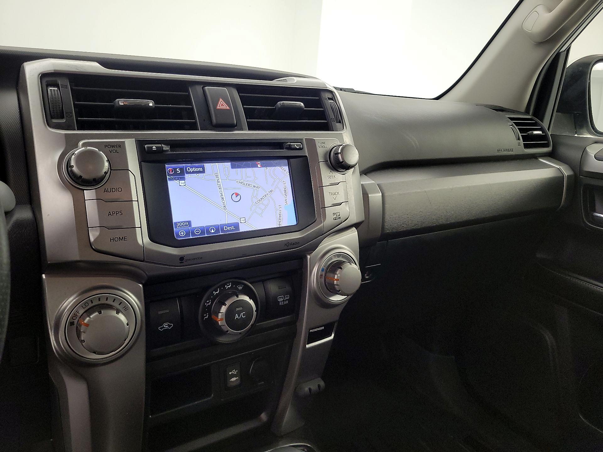 Thumbnail: 2014 Toyota 4Runner - 14