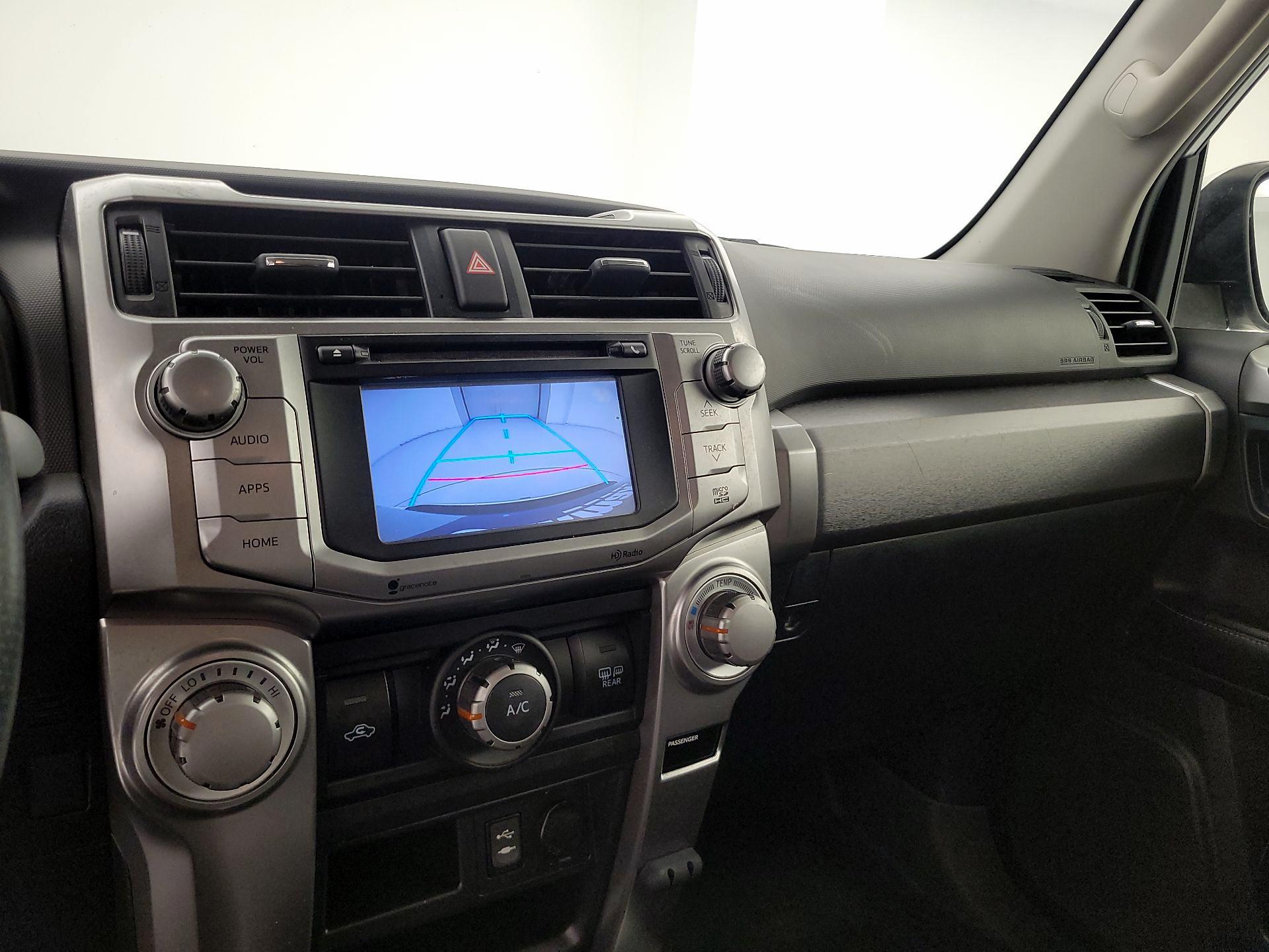 Thumbnail: 2014 Toyota 4Runner - 15