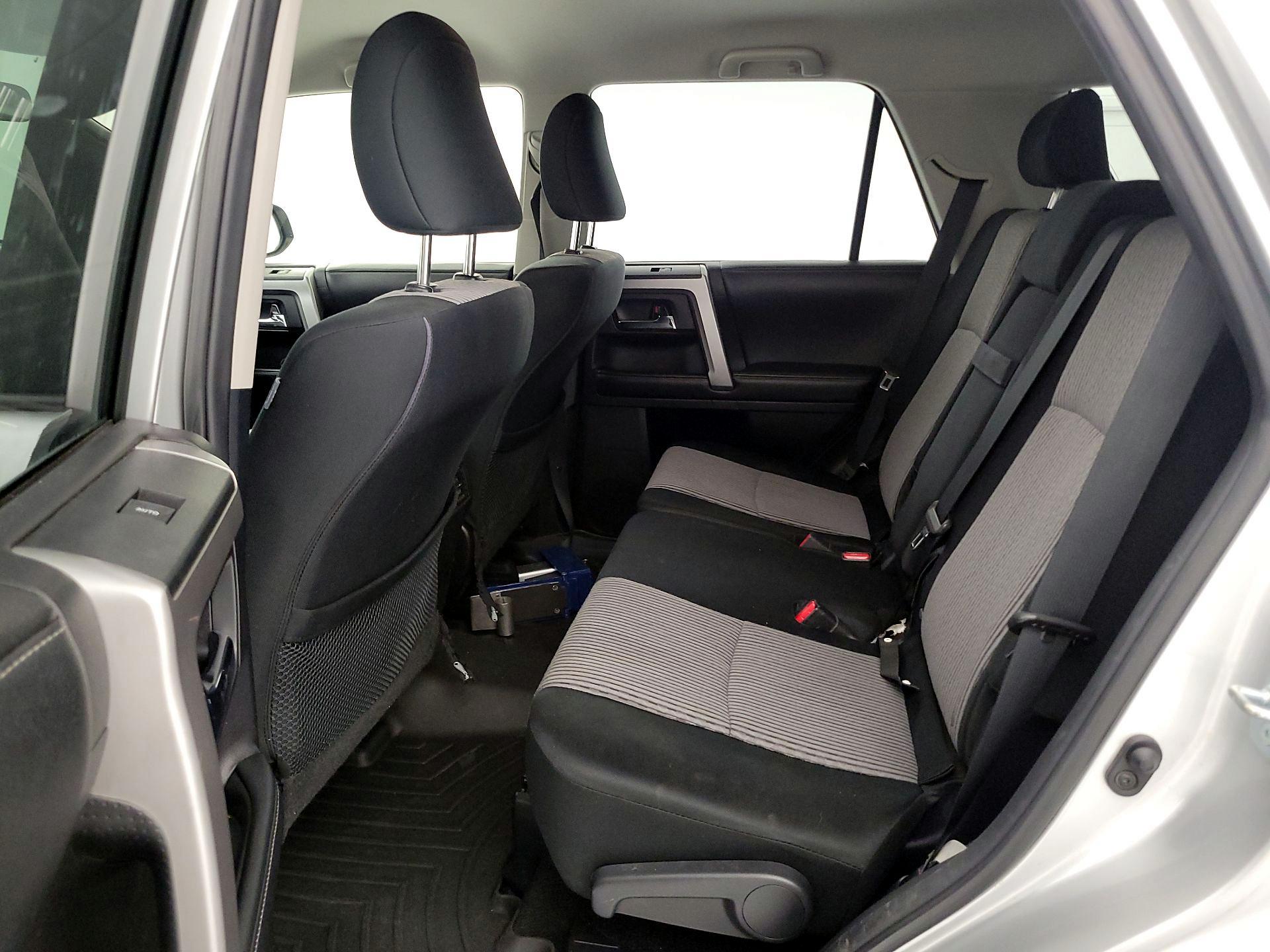 Thumbnail: 2014 Toyota 4Runner - 20