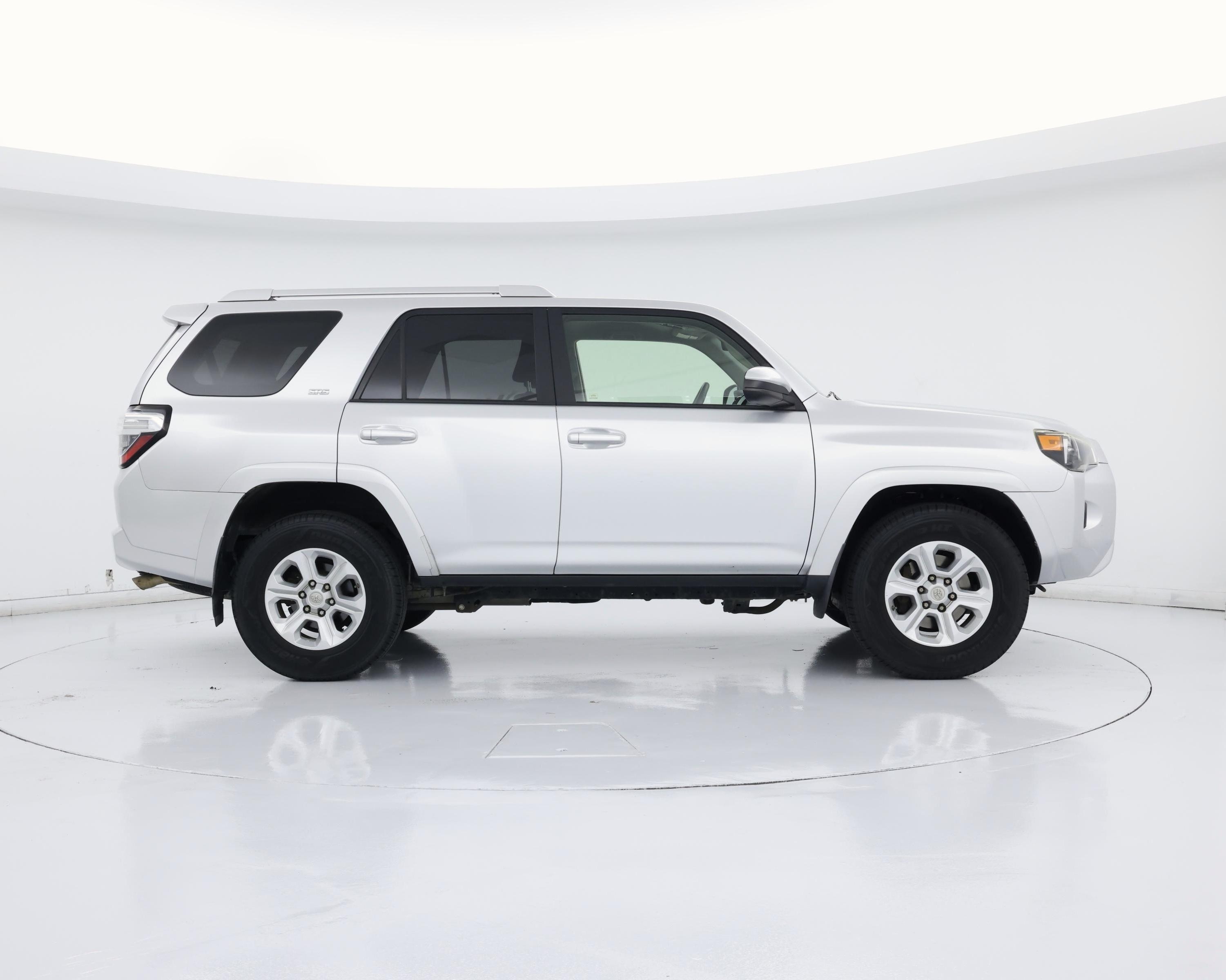 Thumbnail: 2014 Toyota 4Runner - 7