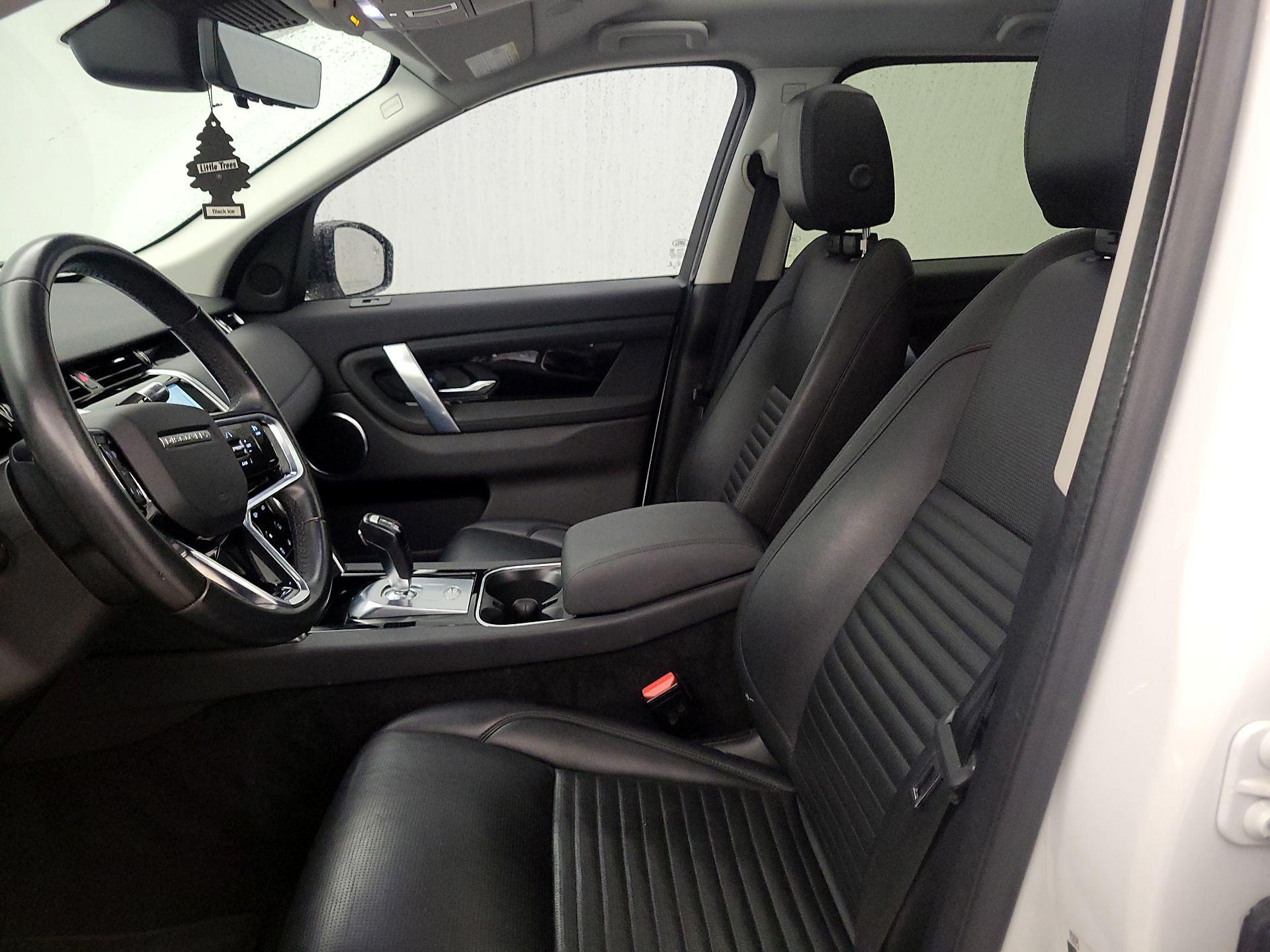 Thumbnail: 2021 Land Rover Discovery Sport - 11