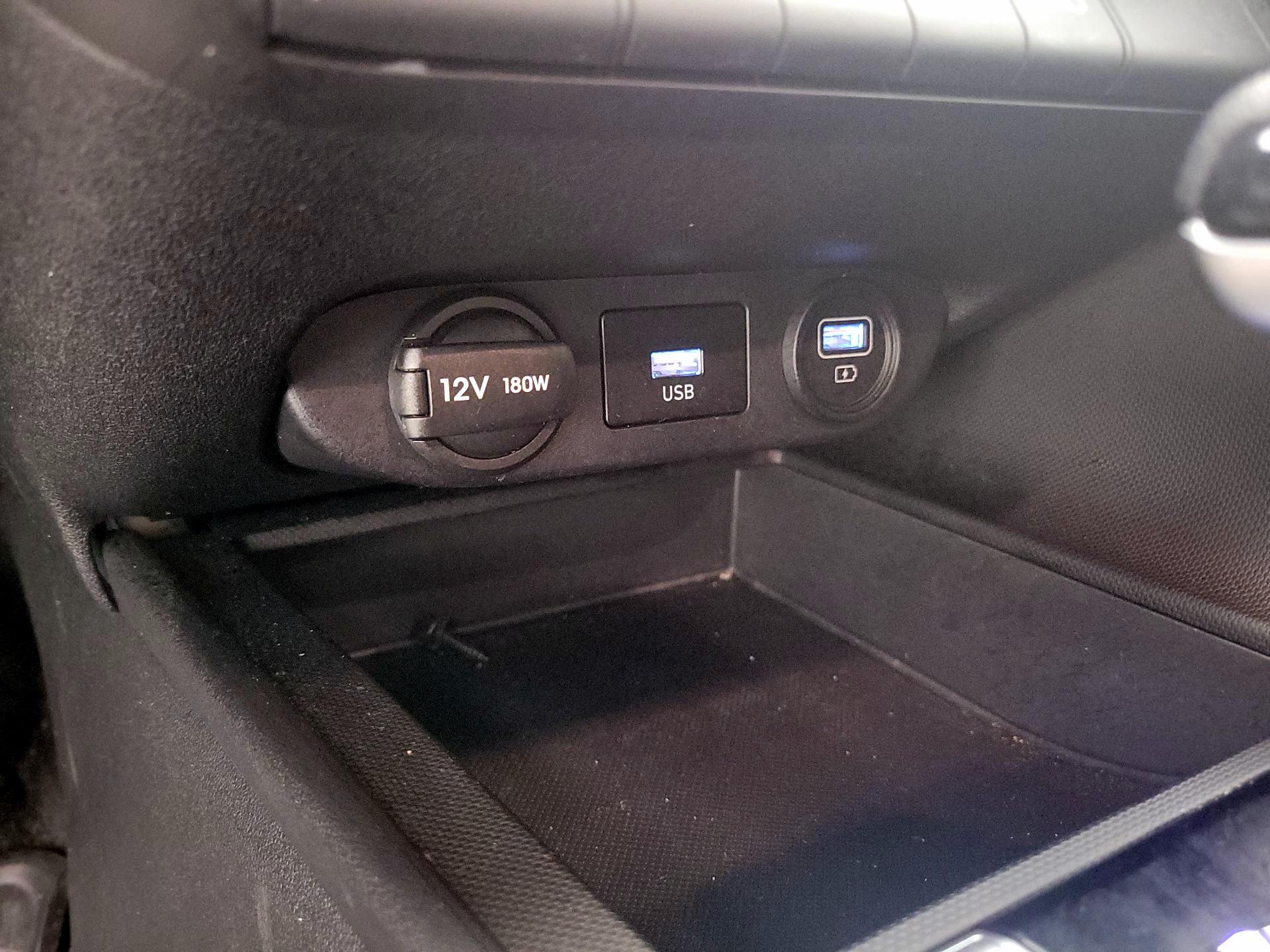 Thumbnail: 2023 Hyundai Elantra - 18