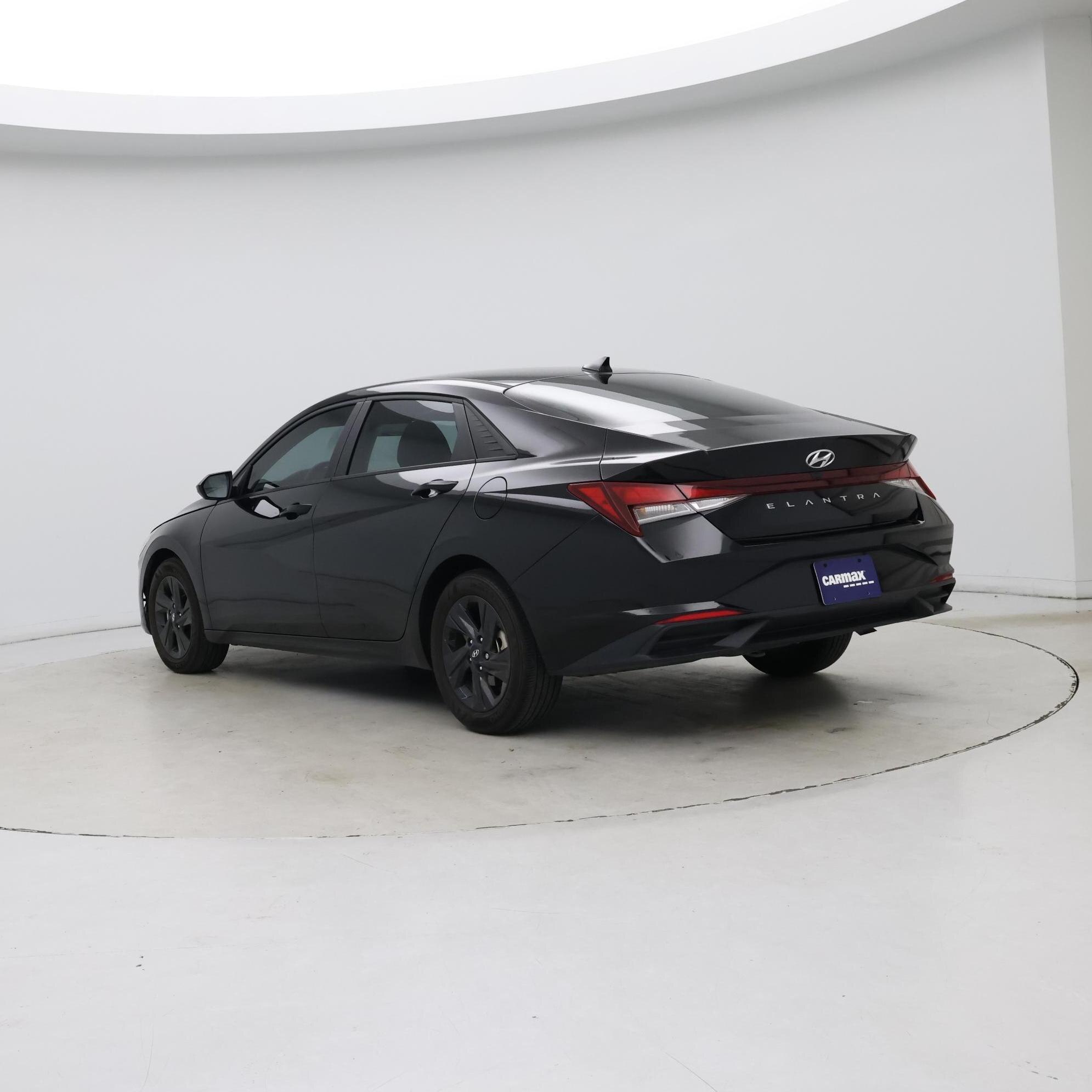 Thumbnail: 2023 Hyundai Elantra - 2