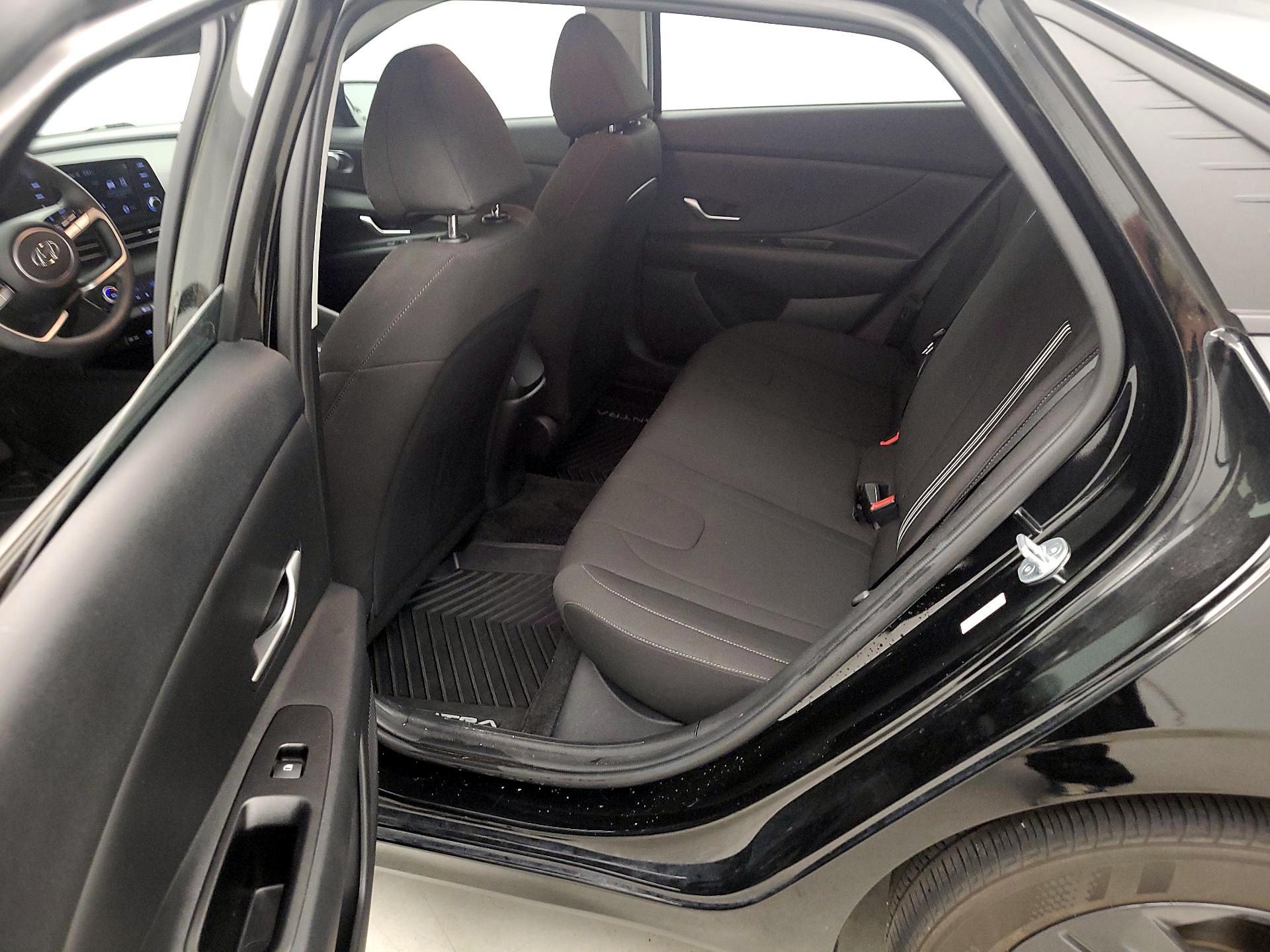 Thumbnail: 2023 Hyundai Elantra - 19