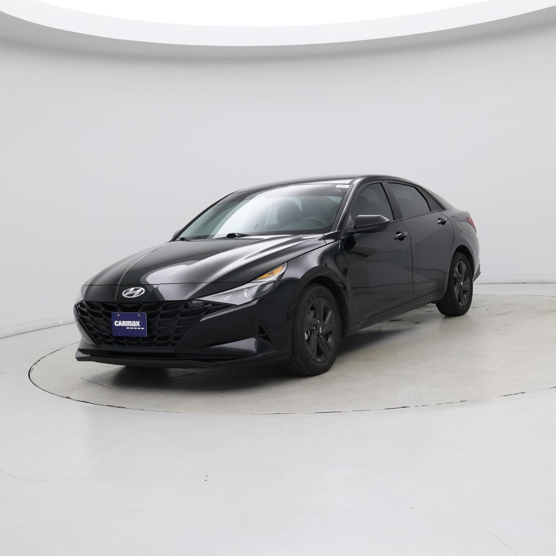 Thumbnail: 2023 Hyundai Elantra - 4