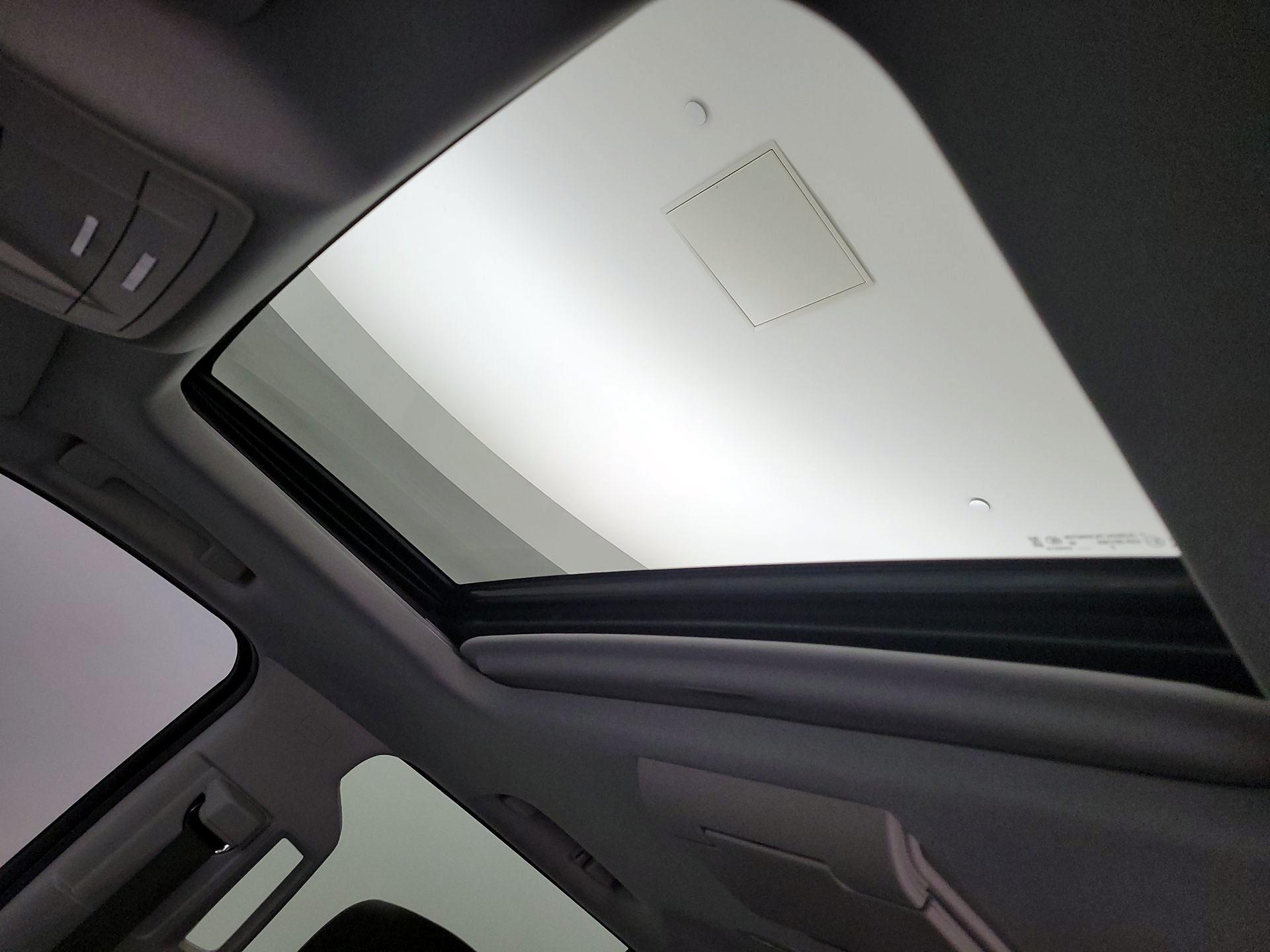 Thumbnail: 2019 GMC Yukon - 19