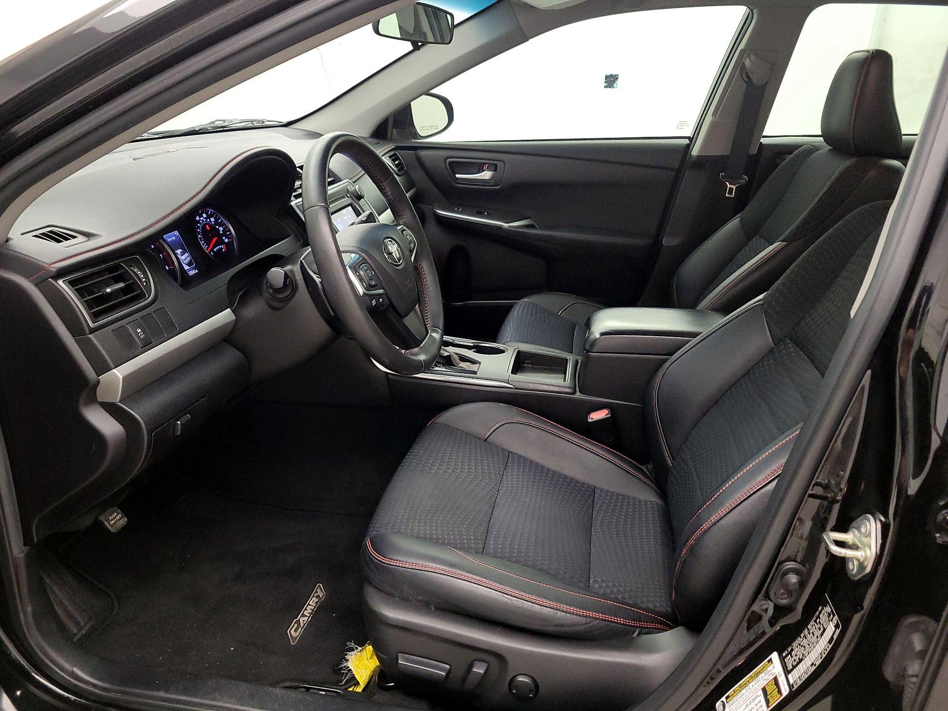 Thumbnail: 2015 Toyota Camry - 11