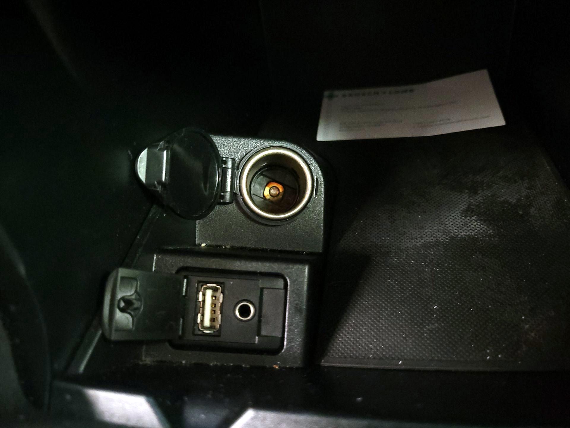 Thumbnail: 2015 Toyota Camry - 18