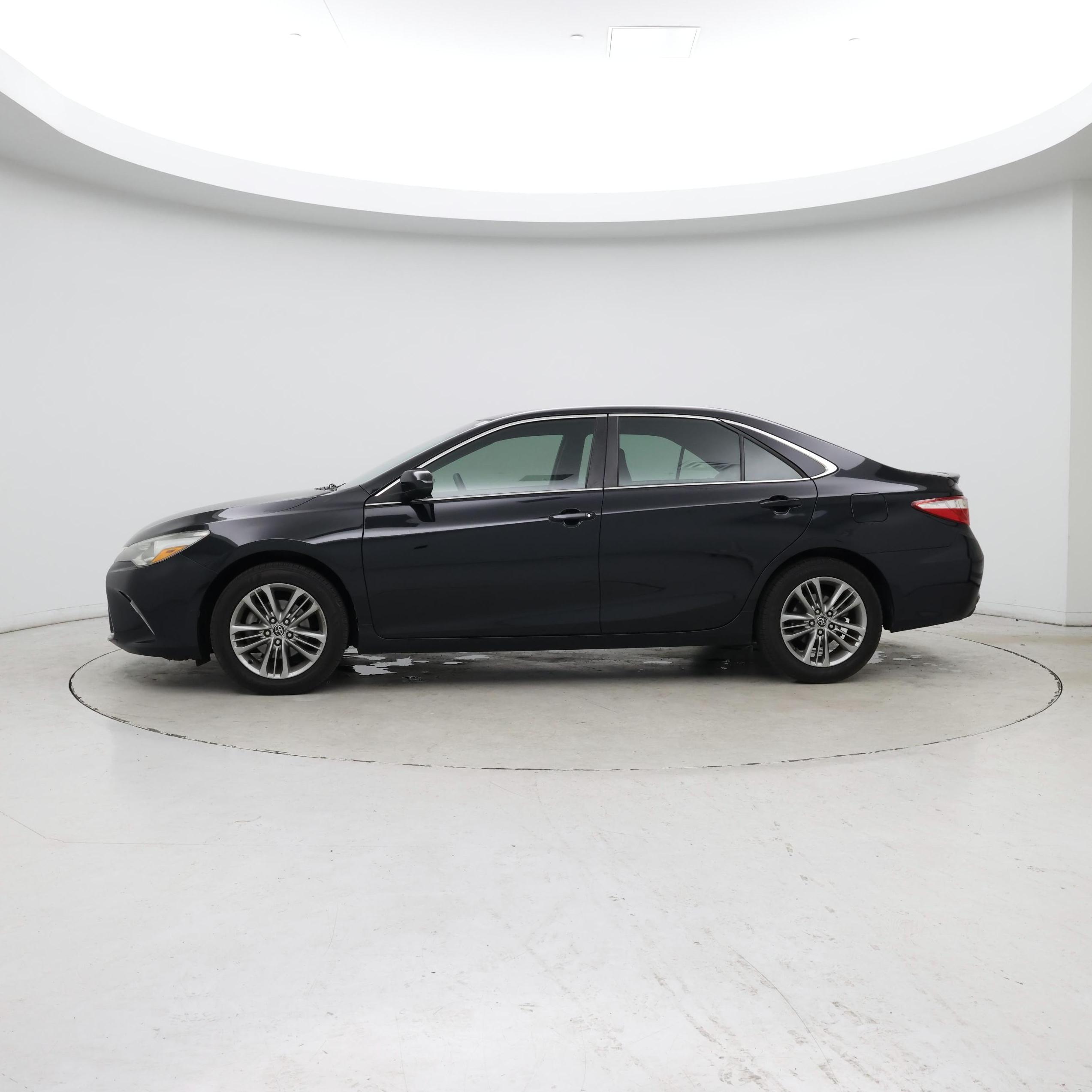Thumbnail: 2015 Toyota Camry - 3
