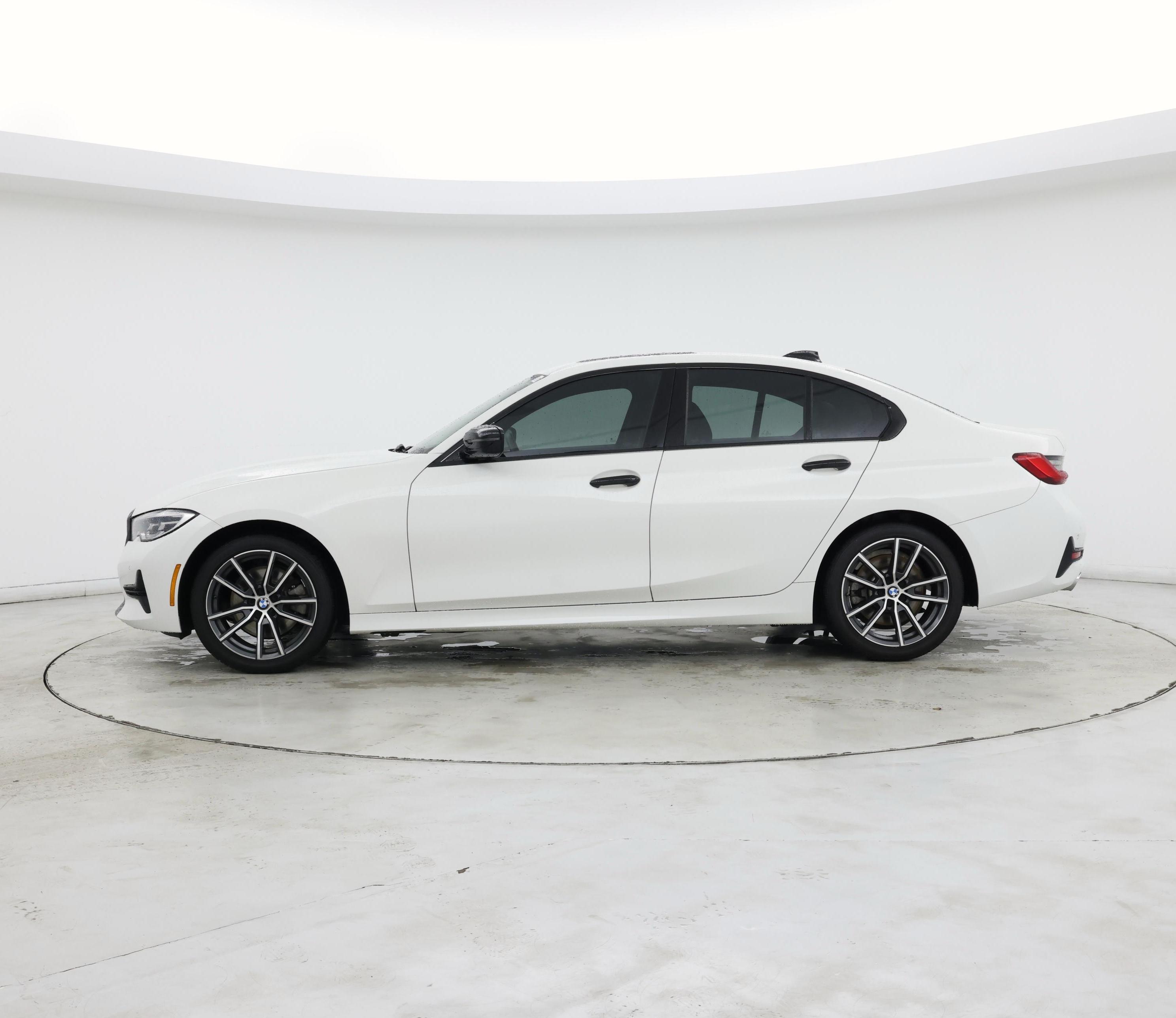 Thumbnail: 2020 BMW 3 Series - 3