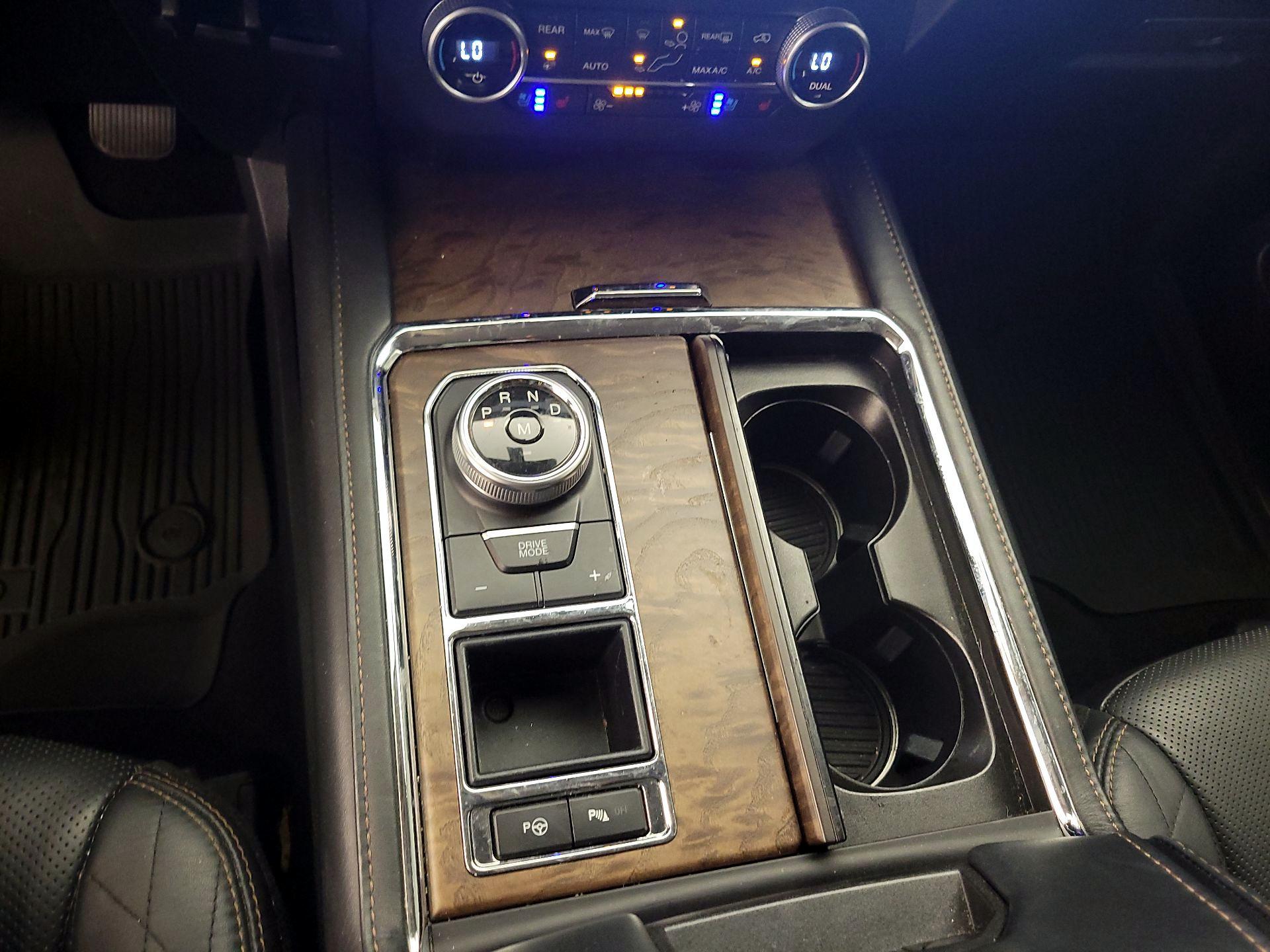 Thumbnail: 2021 Ford Expedition - 17