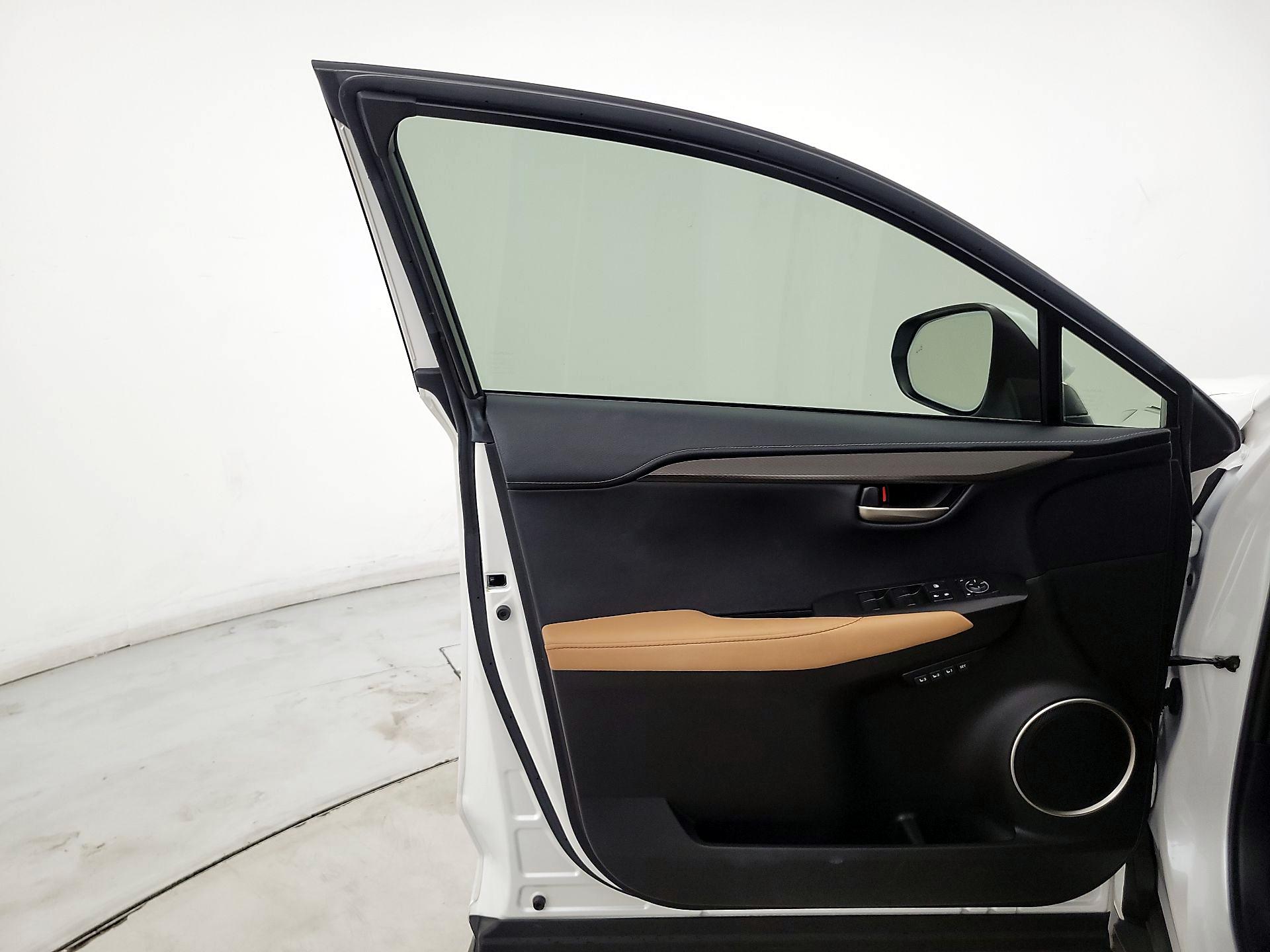 Thumbnail: 2016 Lexus NX - 12