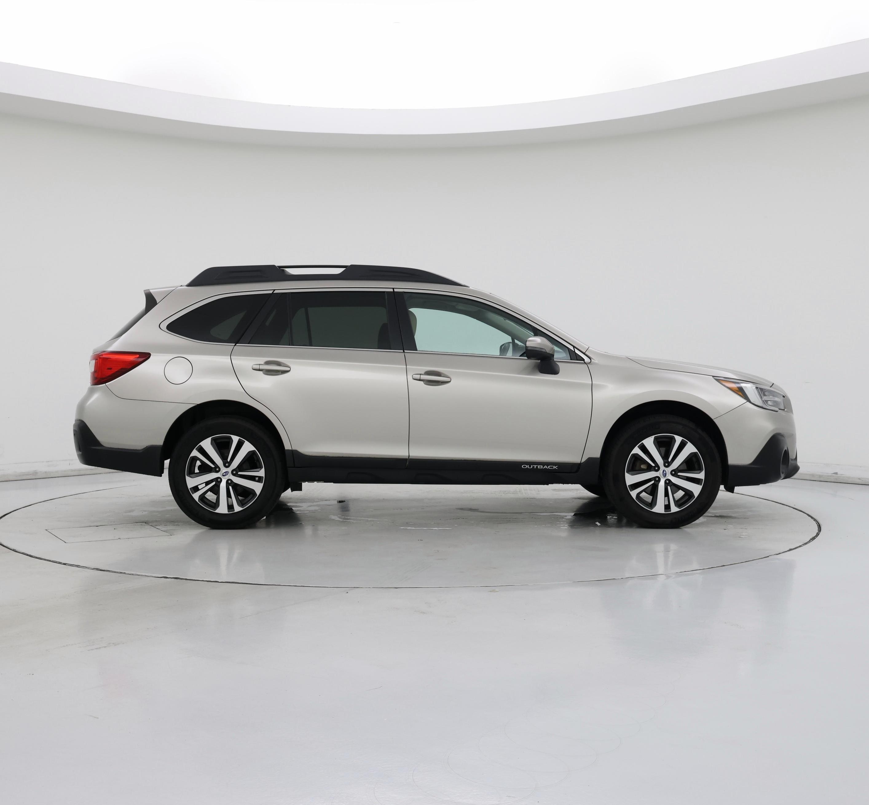 Thumbnail: 2018 Subaru Outback - 7