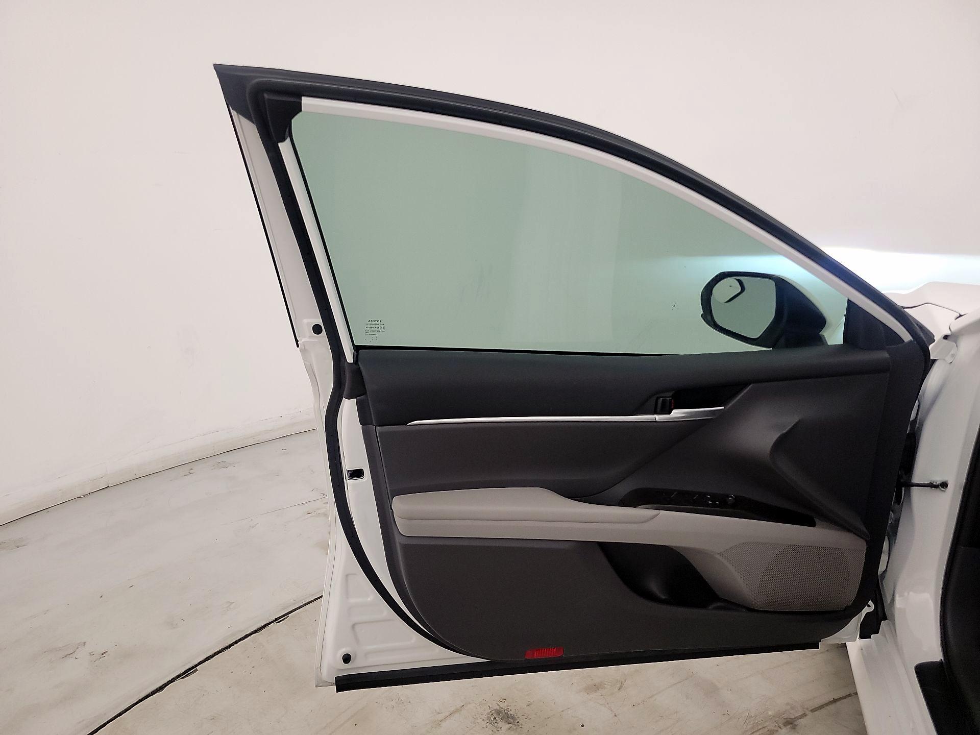 Thumbnail: 2024 Toyota Camry - 12