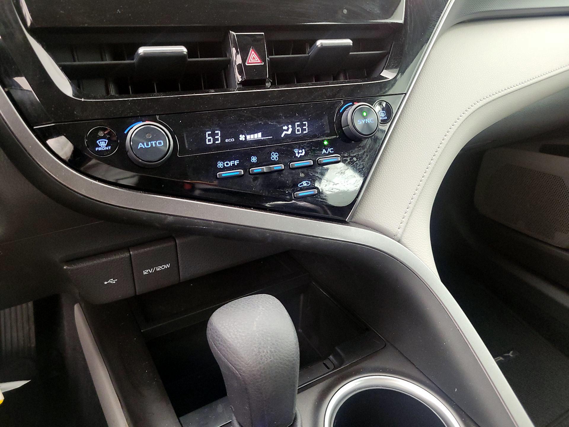 Thumbnail: 2024 Toyota Camry - 16