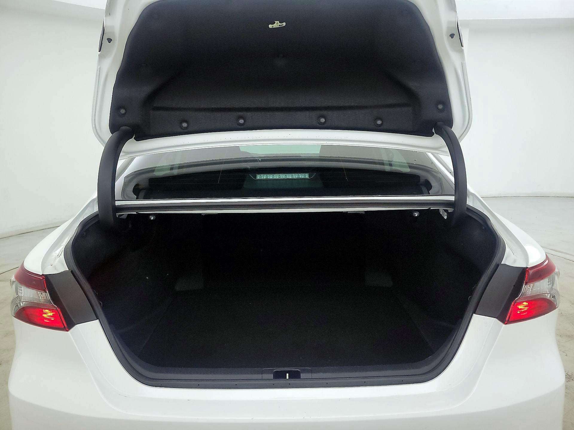 Thumbnail: 2024 Toyota Camry - 20