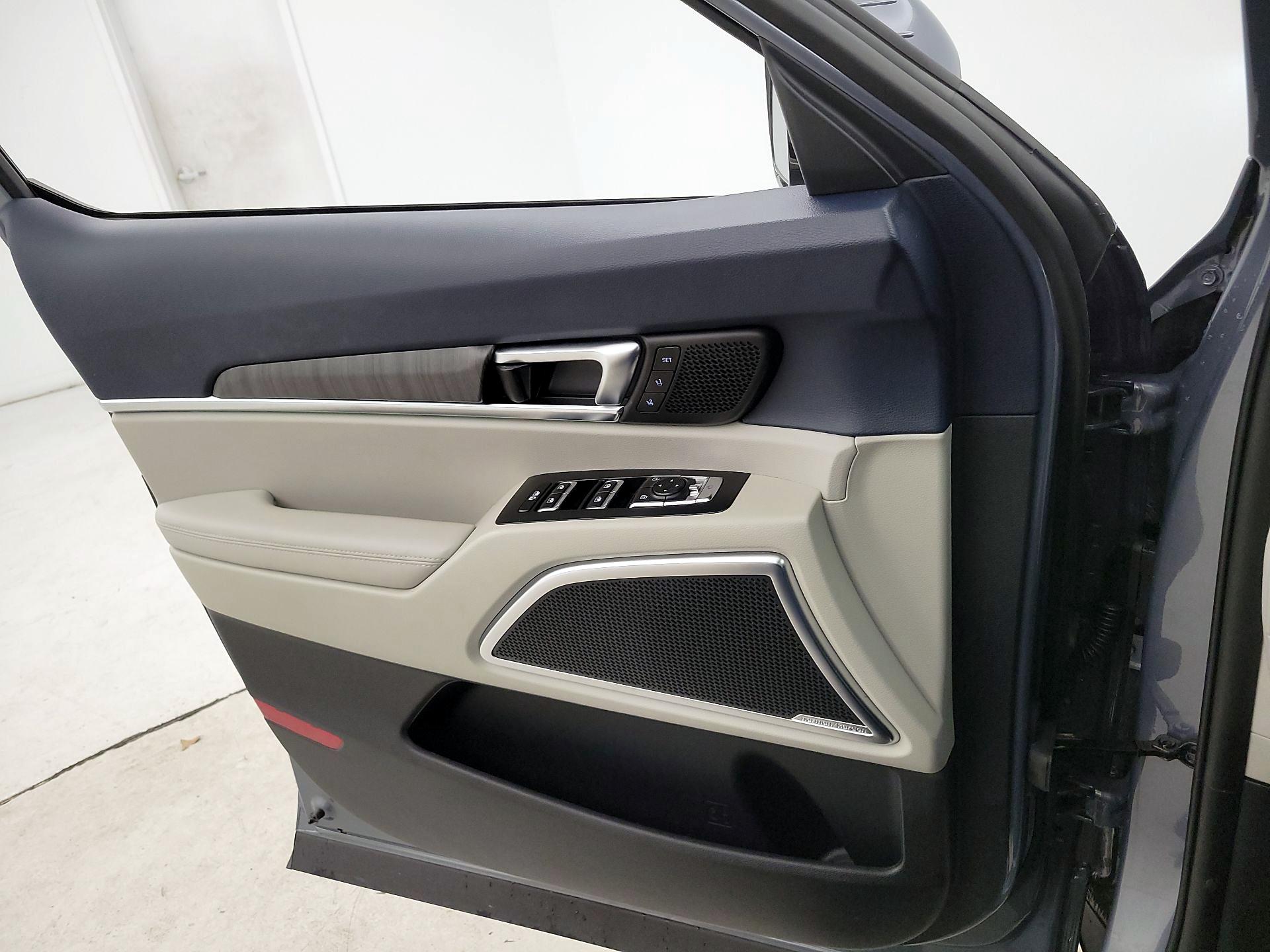 Thumbnail: 2025 Kia Telluride - 12