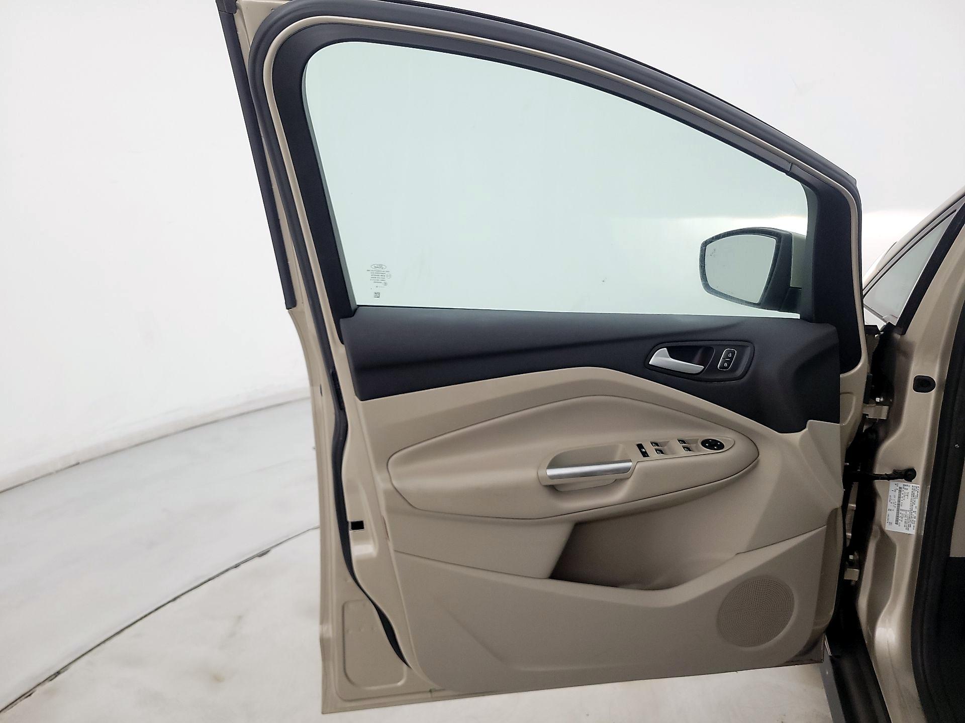 Thumbnail: 2017 Ford C-Max - 12