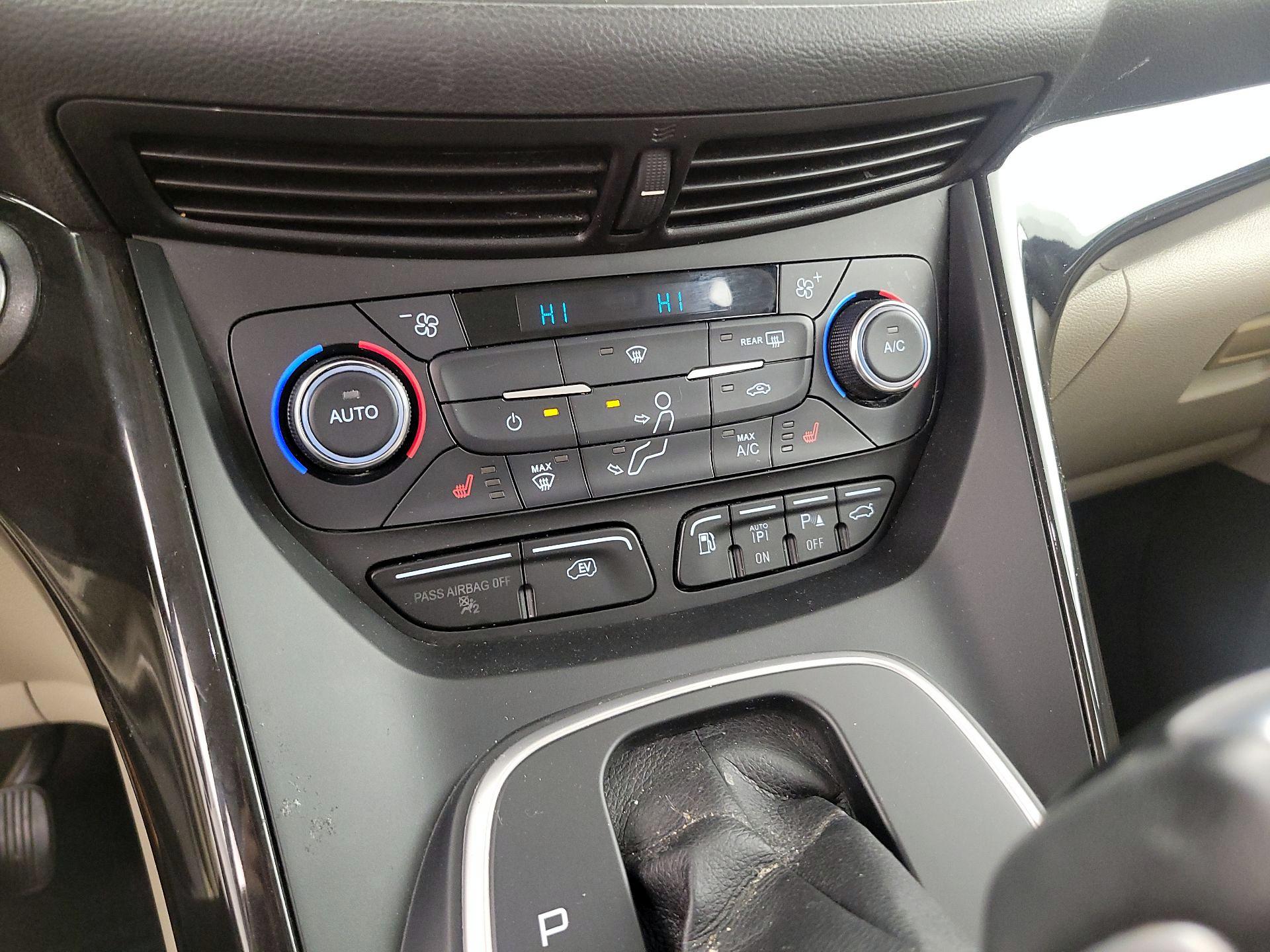 Thumbnail: 2017 Ford C-Max - 17