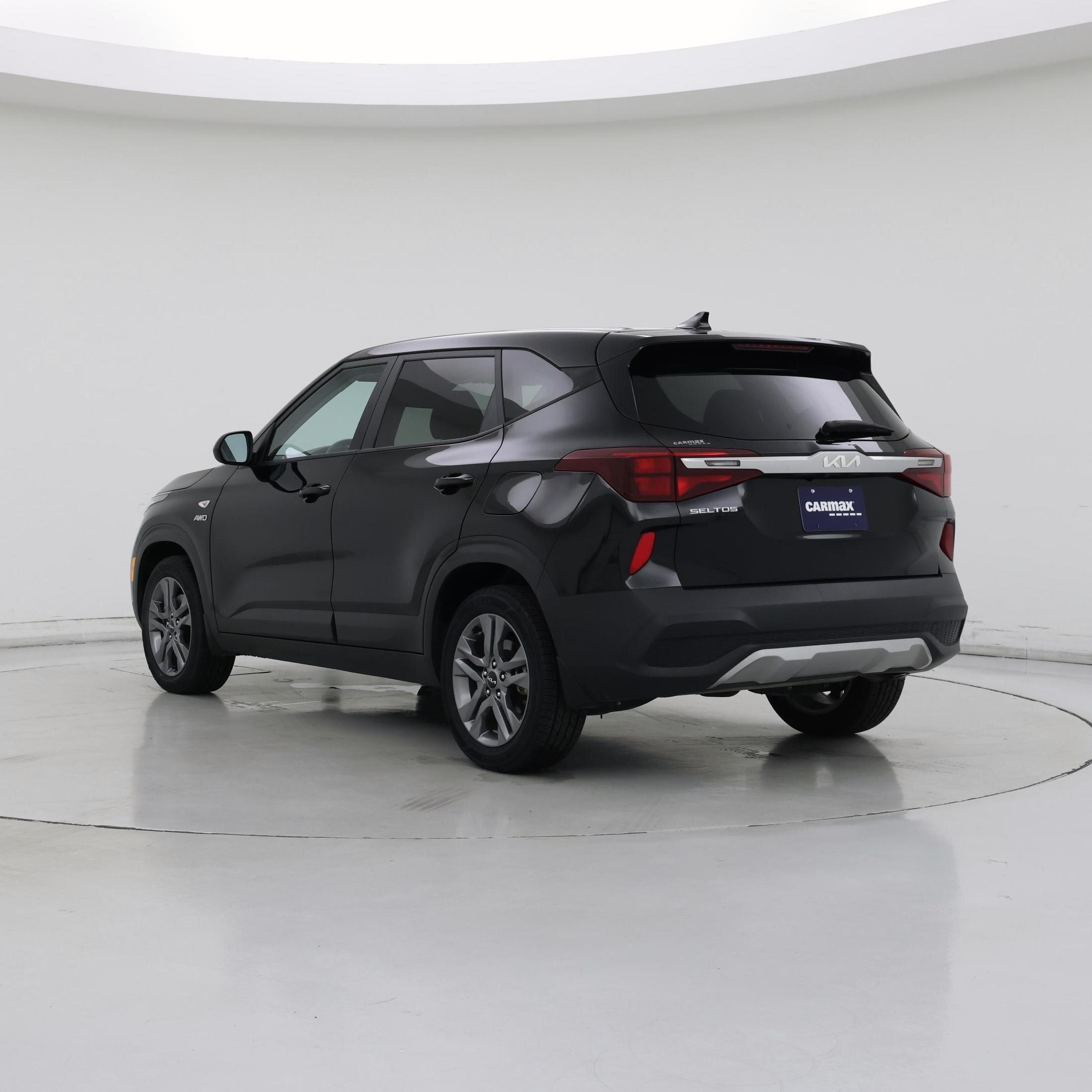 Thumbnail: 2023 Kia Seltos - 2