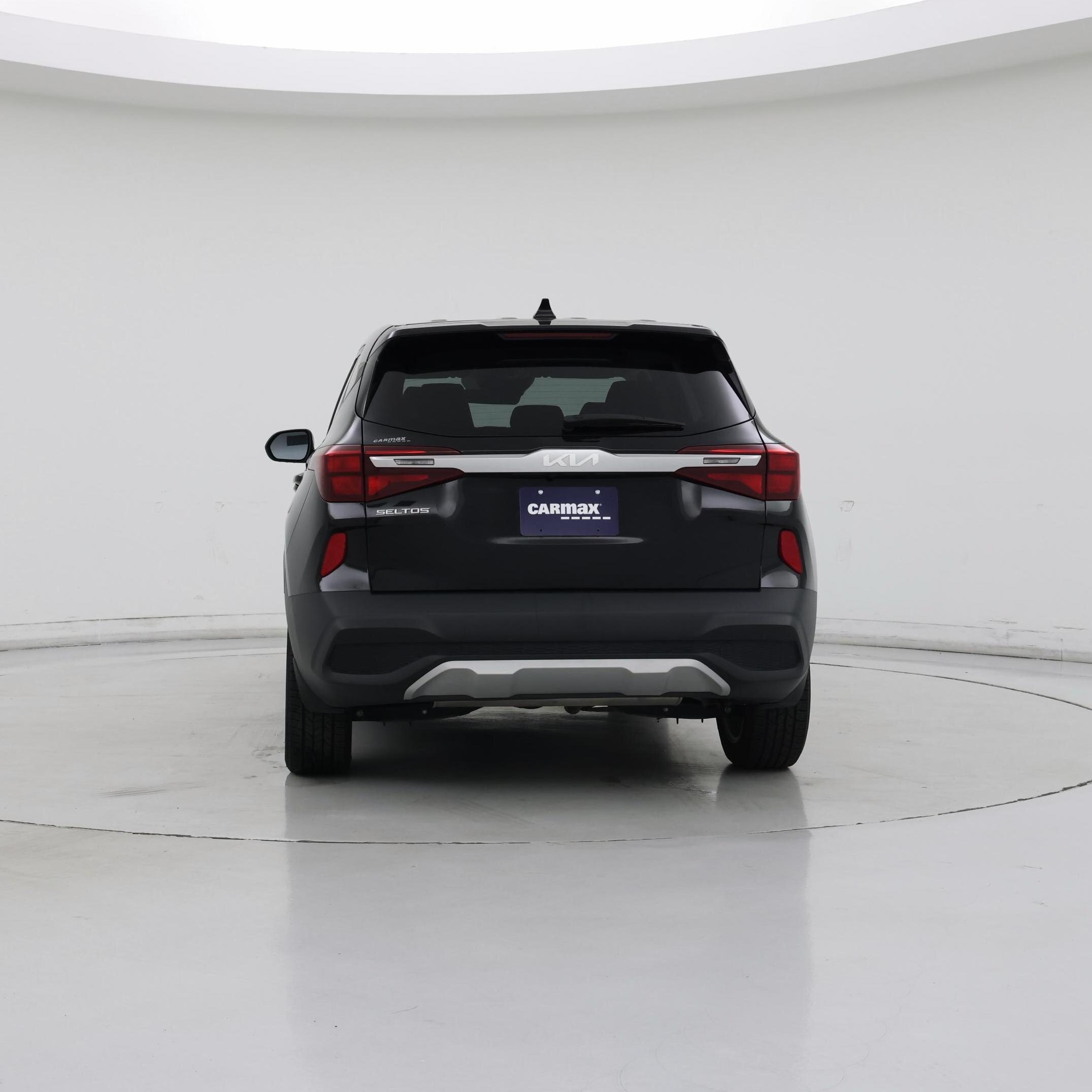Thumbnail: 2023 Kia Seltos - 6
