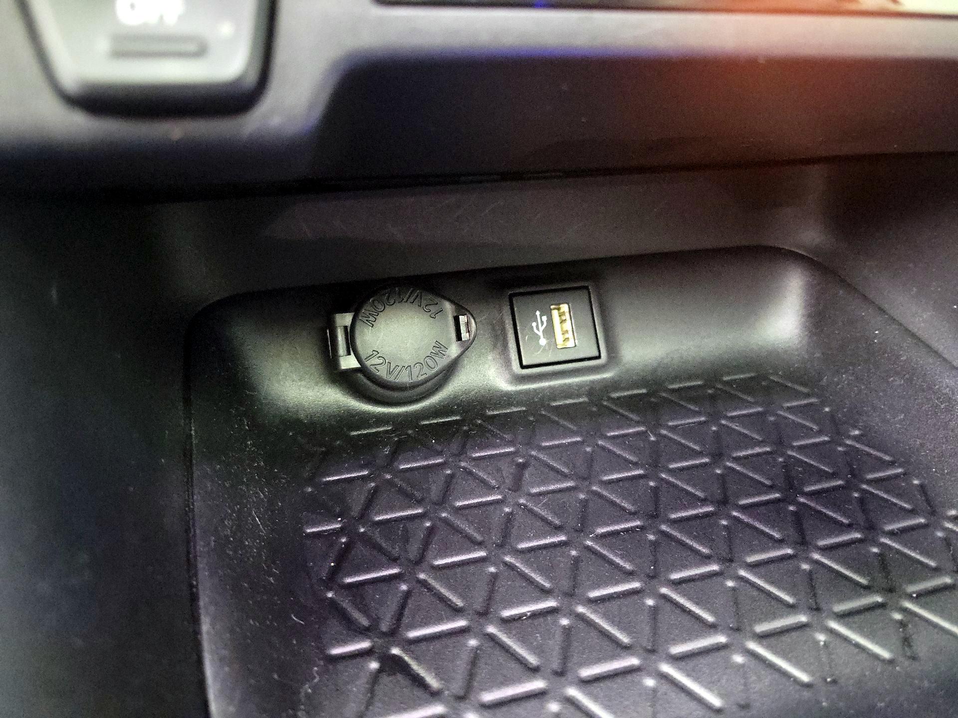 Thumbnail: 2024 Toyota RAV4 - 18